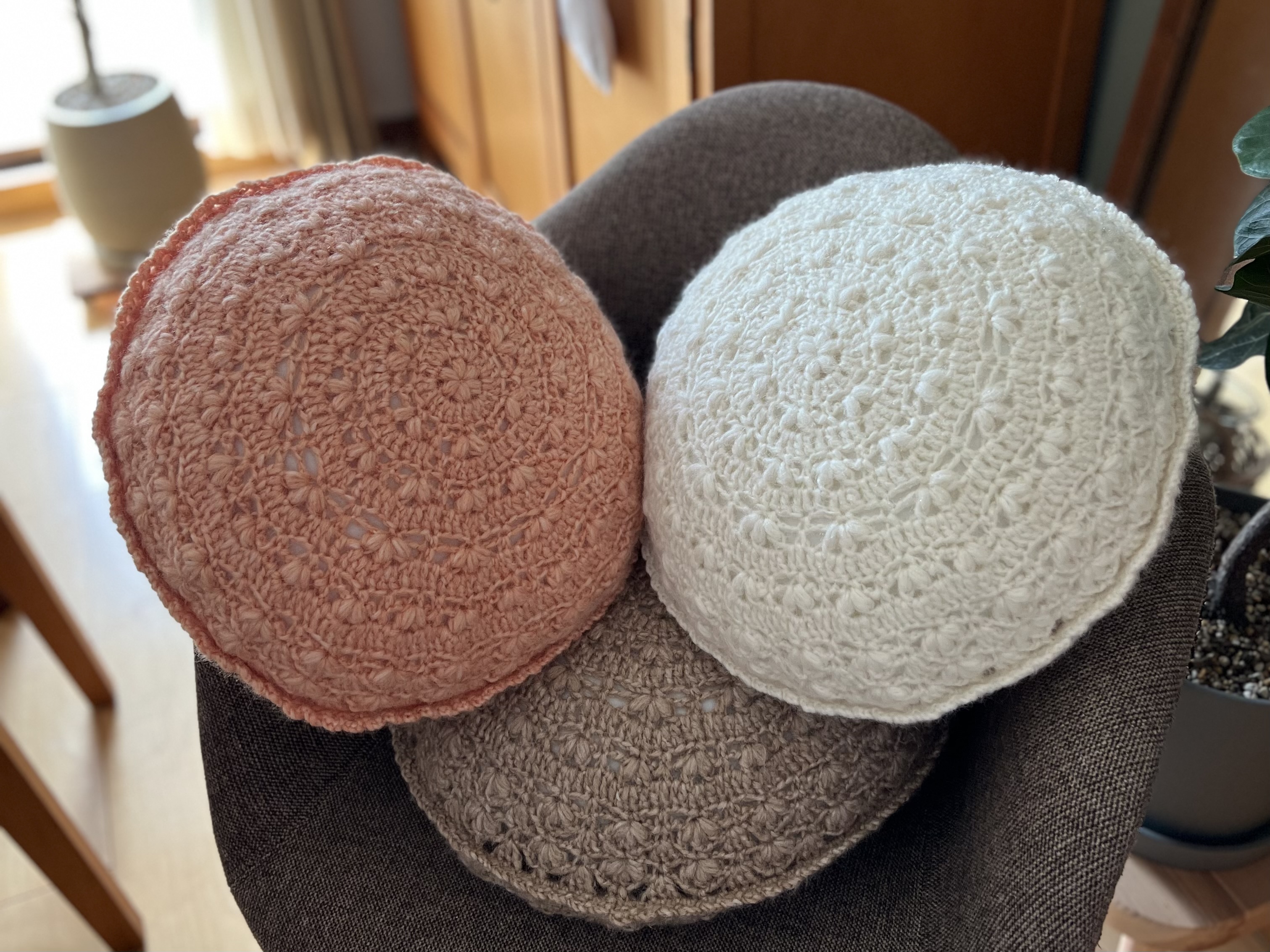 かぎ針編み マカロンクッションの編み方【PDF編み図付】