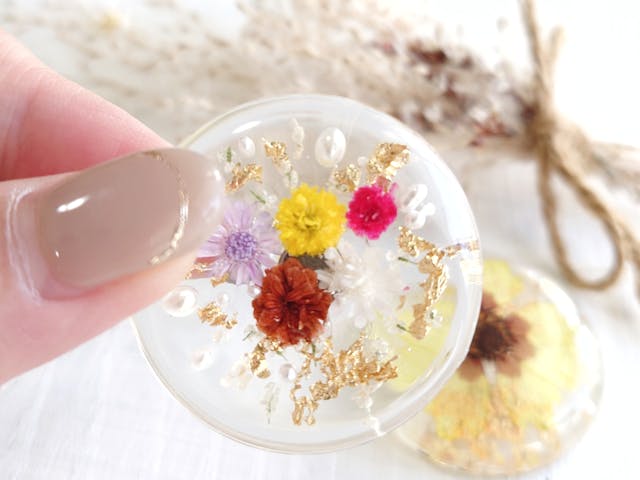 【レジンで作る】お花のマグネットの作り方