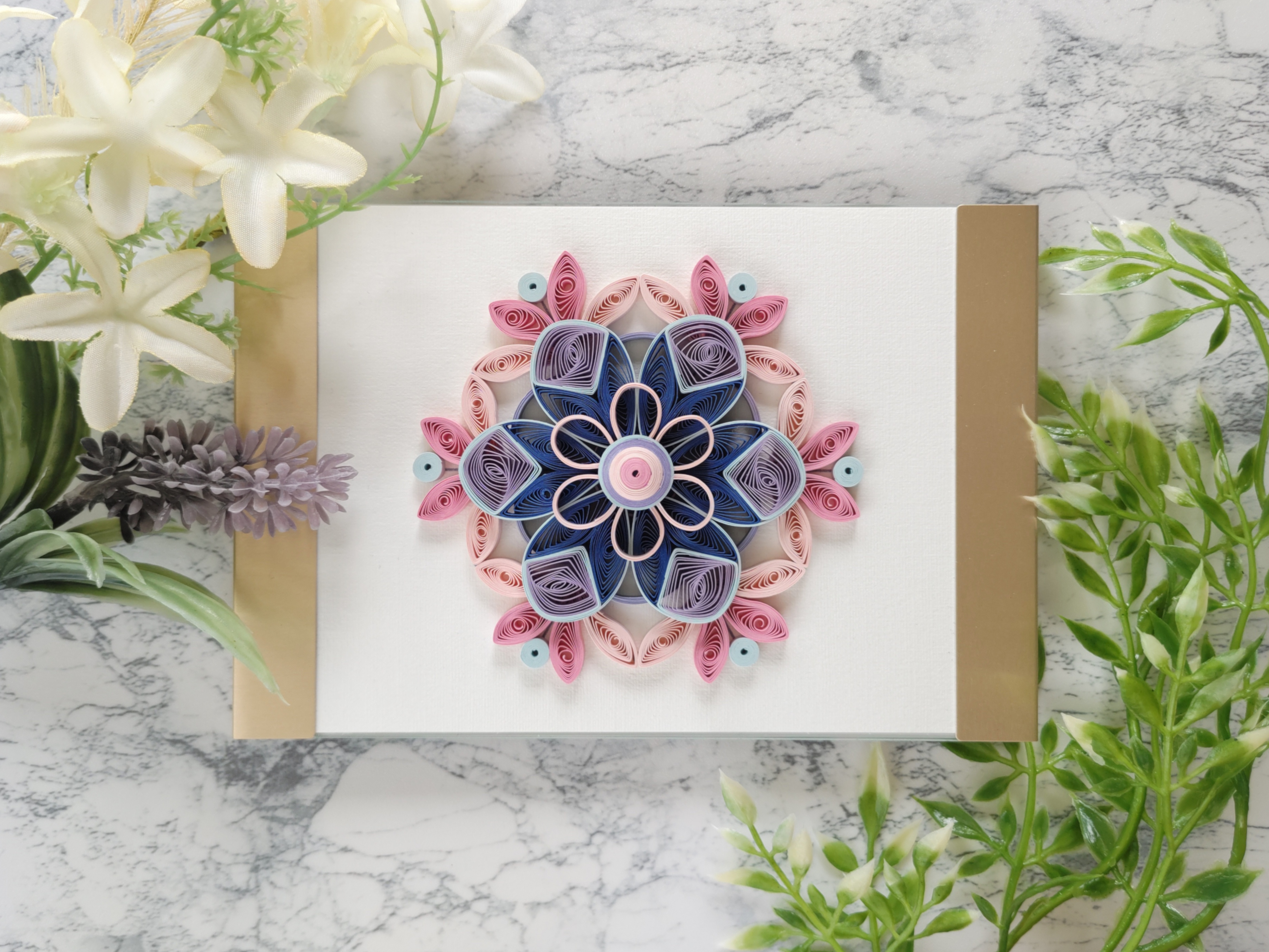 ペーパークイリングで作る立体マンダラ