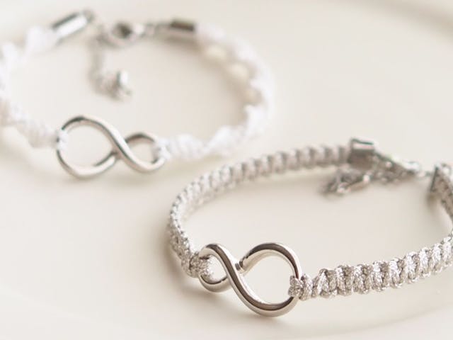 大人シンプルな「マクラメブレスレット」作り