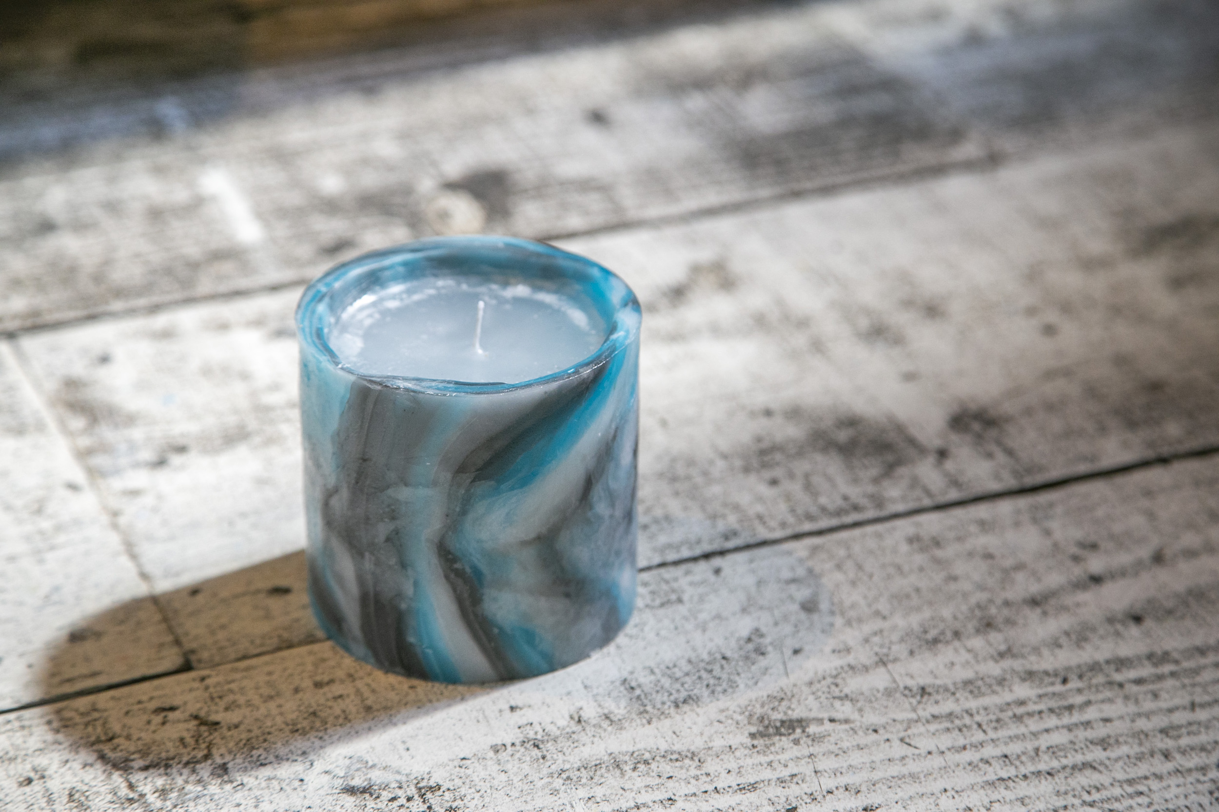 色の層が美しいレイヤーキャンドルの作り方