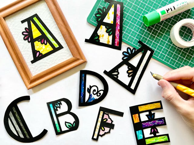 100均素材で楽しめる！【切り絵×ちぎり絵】はじめて体験レッスン 