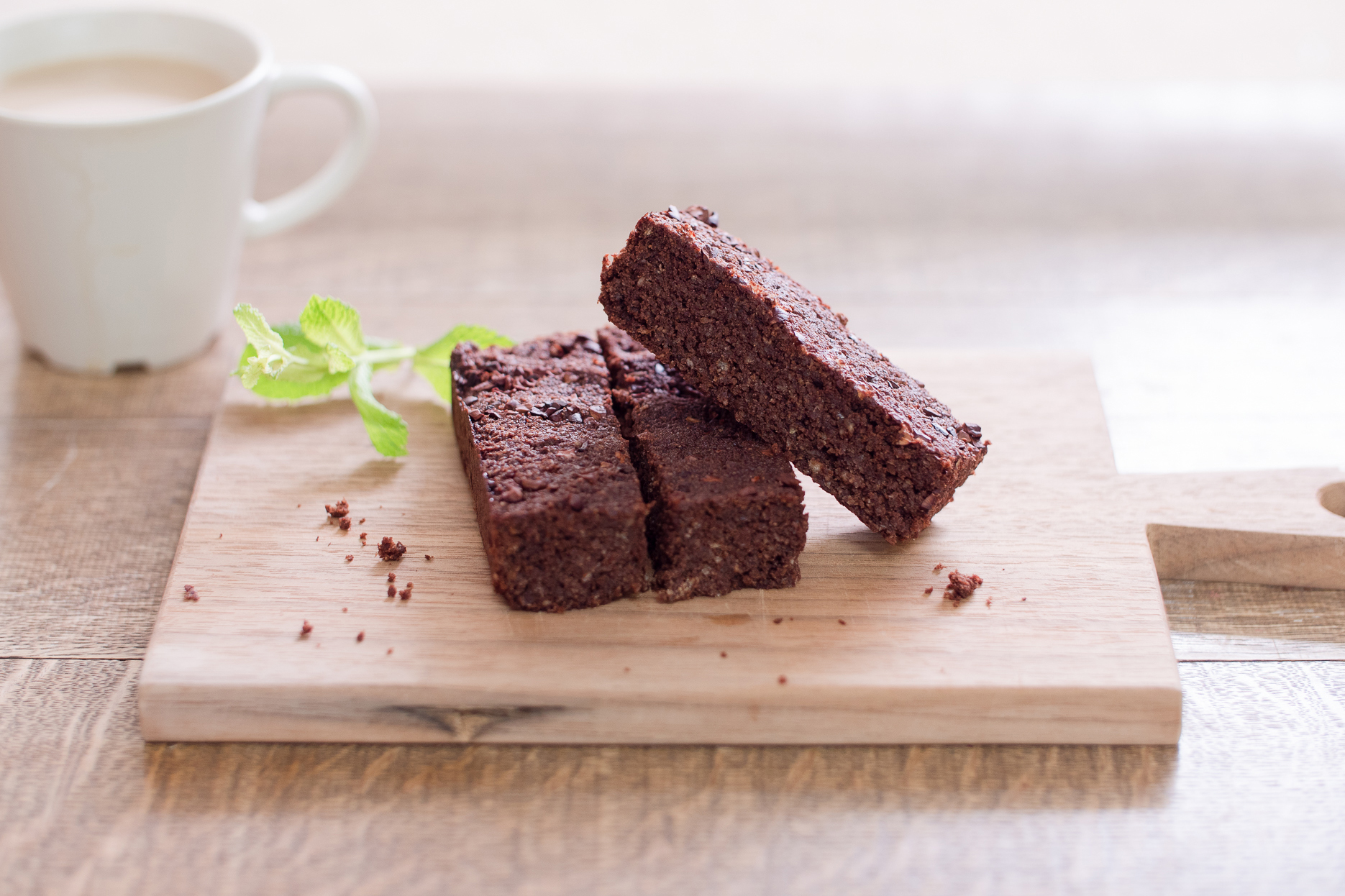 【グルテンフリー(小麦粉不使用)】混ぜて焼くだけ！おからブラウニーの作り方