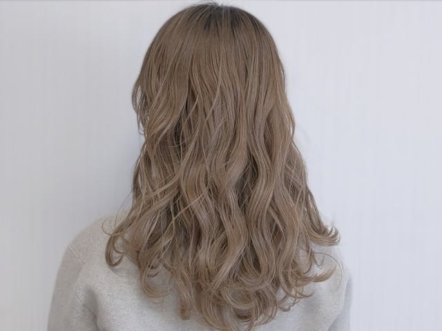 ヘアアレンジのやり方【巻き髪編】前髪・全頭