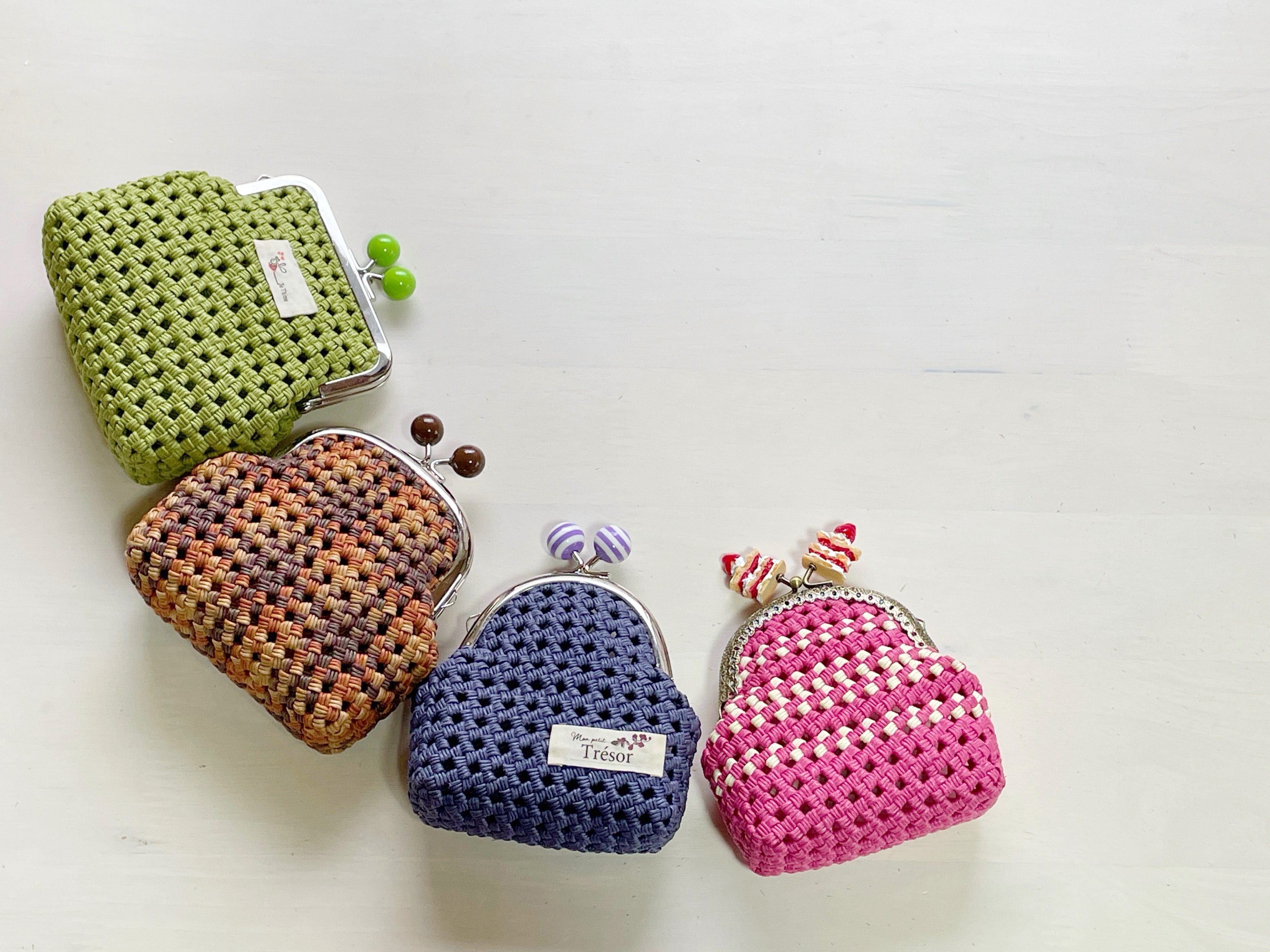 紙バンドでつくる 石畳編みがま口ケース