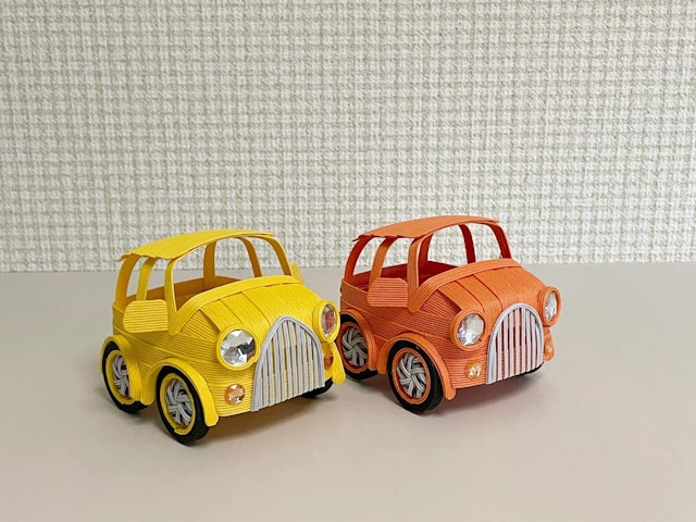 紙バンドでつくる 自動車BooBoo小物入れの紹介画像1