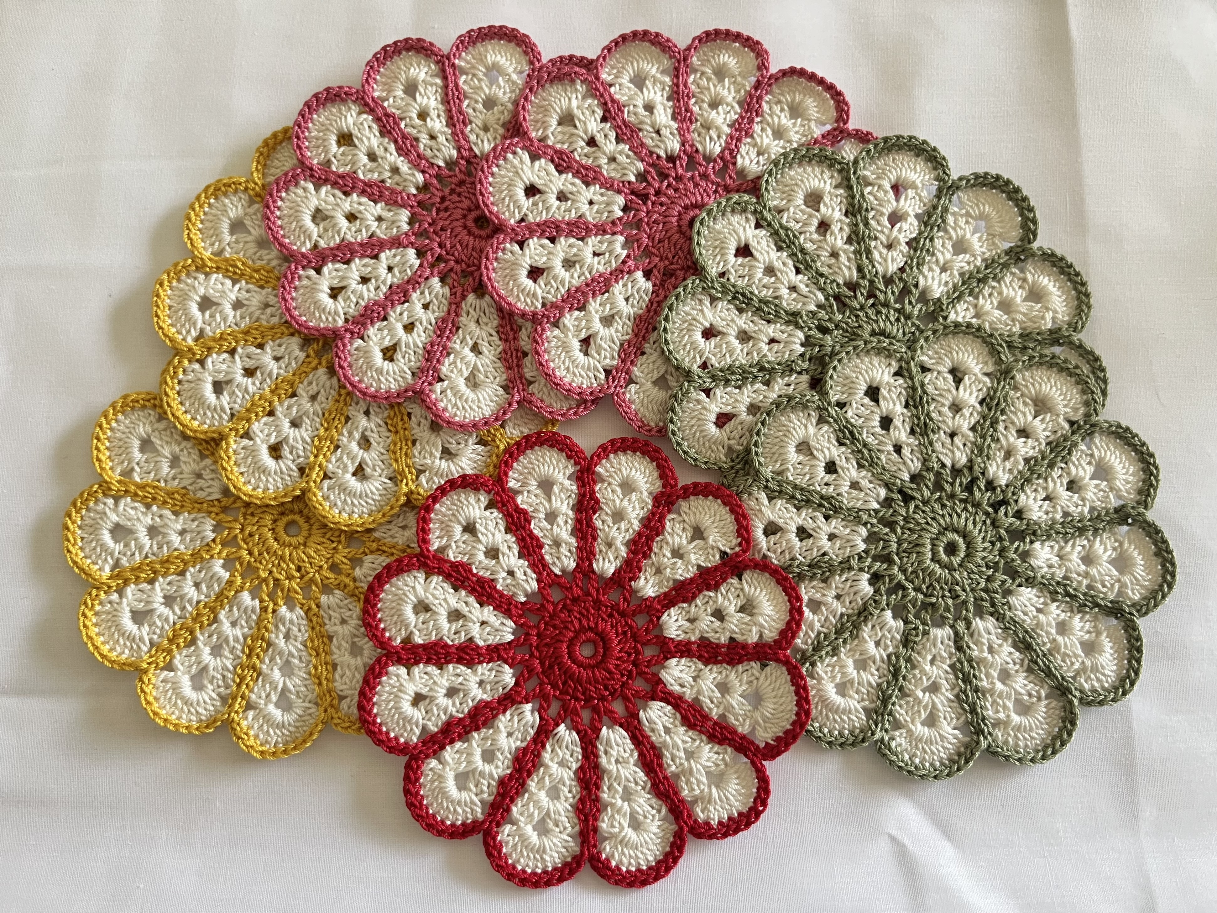 かぎ針編み・デイジーコースターの作り方