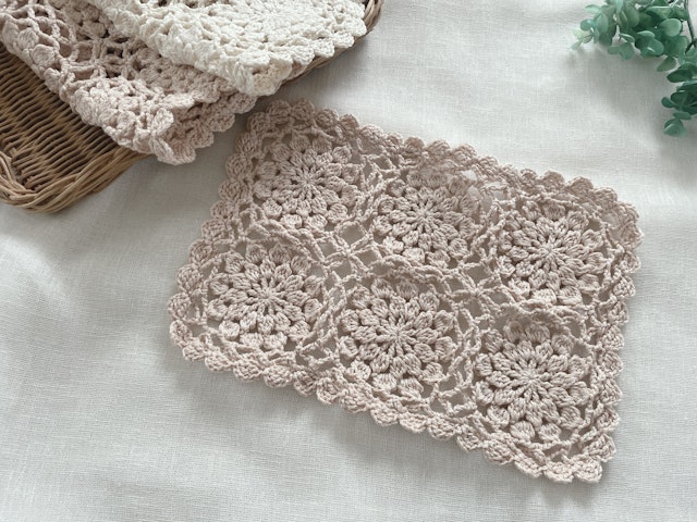 花モチーフ　ドイリー　マルチカバー  目隠しカバー 花モチーフ ドイリー マルチカバー 目隠しカバー レース編み