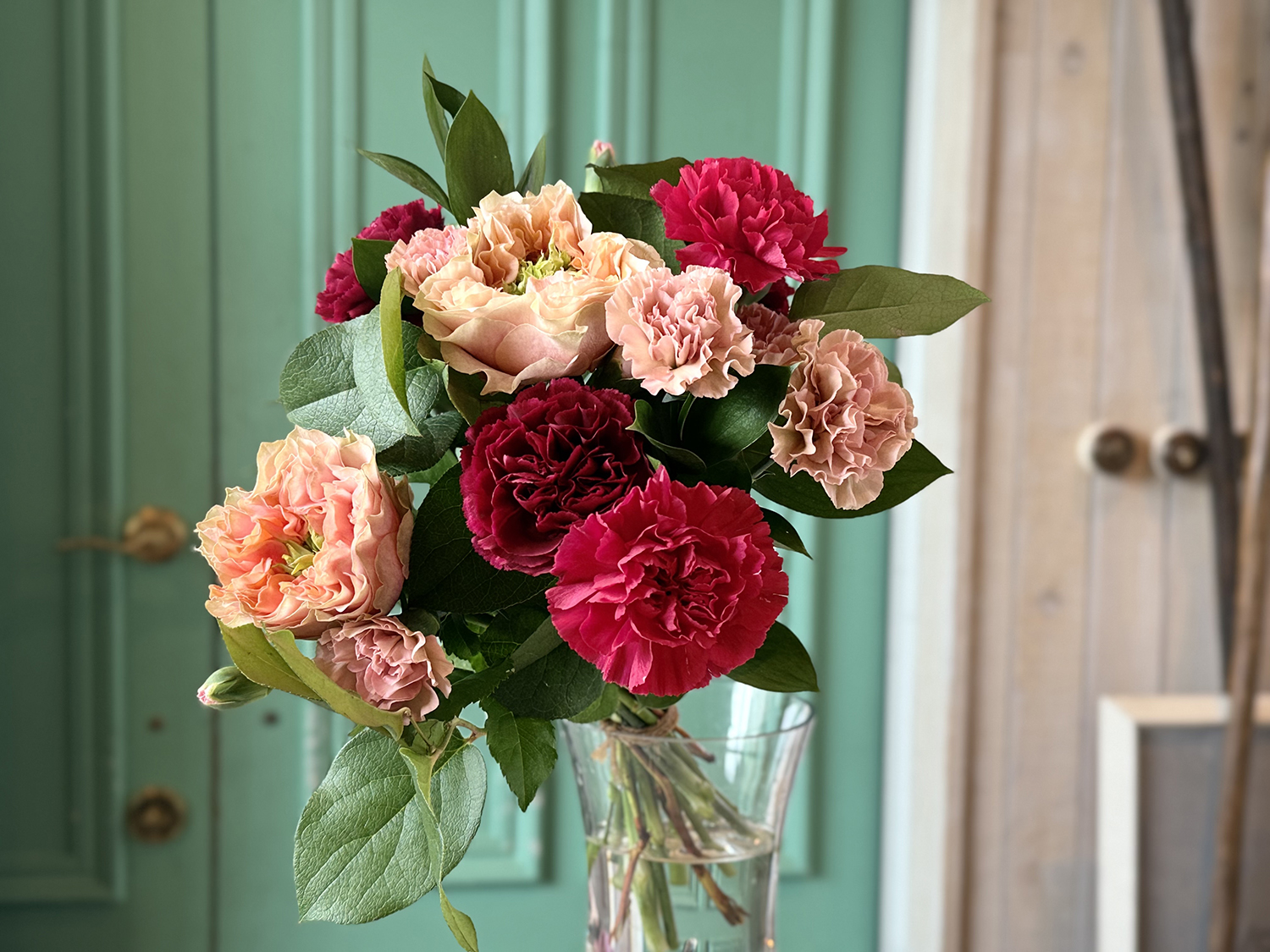 母の日! 初めてでも安心 カーネーションのスパイラルブーケ 