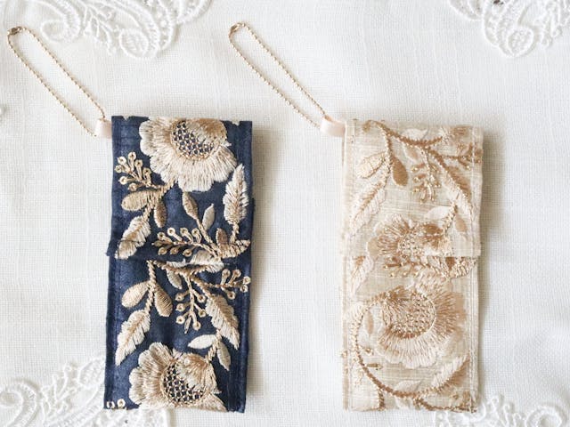 インド刺繍リボンでリップケースの作り方