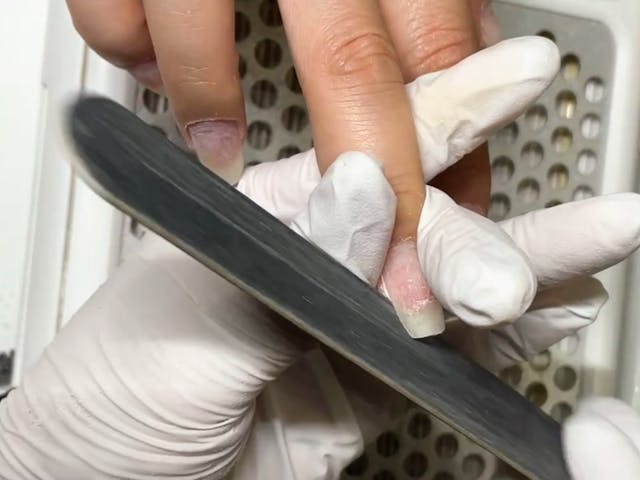 サロンワークに必要なオフ〜ファイリングまでの基礎