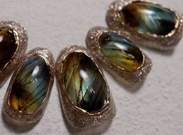 ラブラドライト 鉱石ネイル lesson