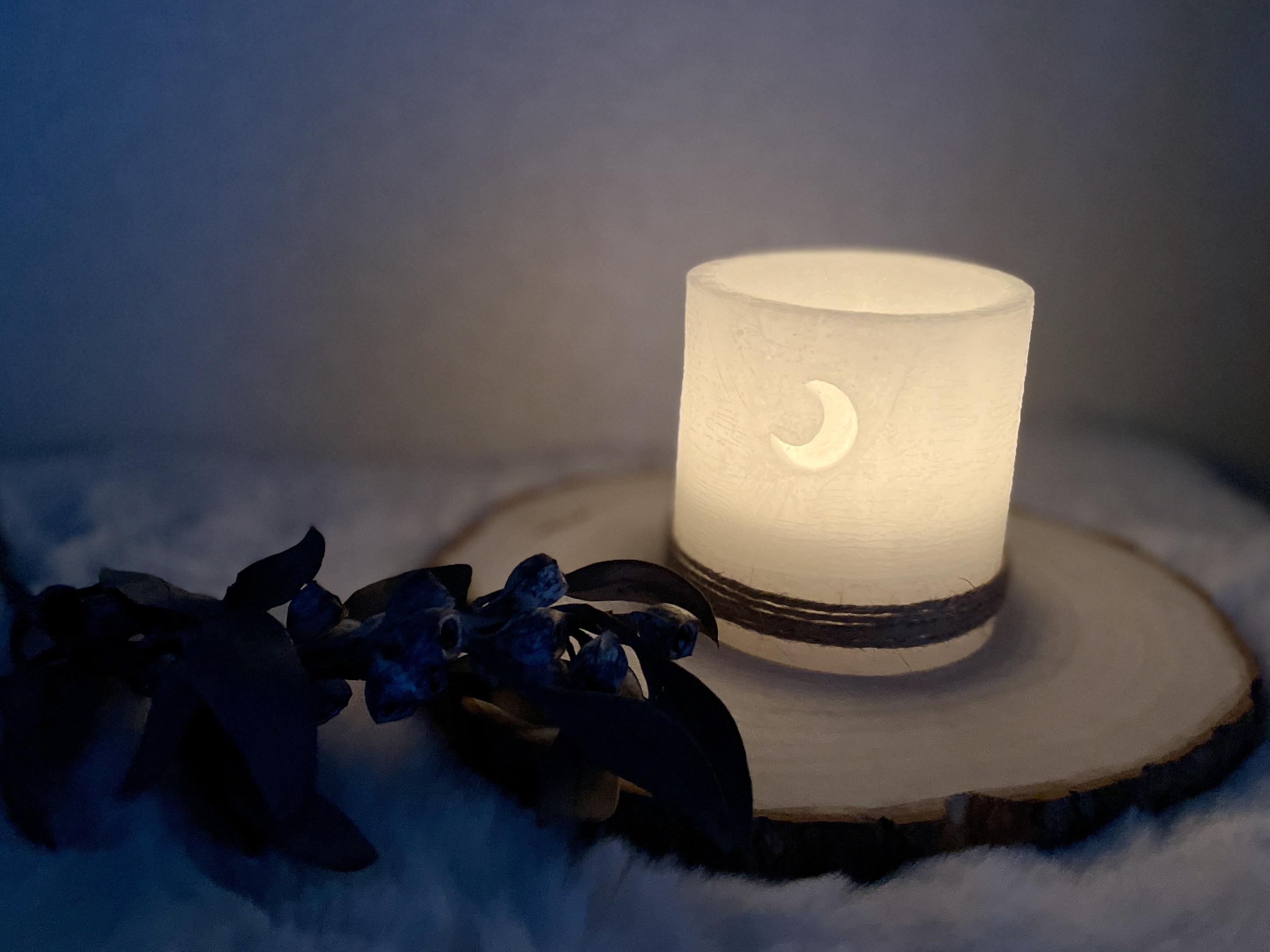 表面を好きなモチーフに窪ませたキャンドルホルダーの作り方