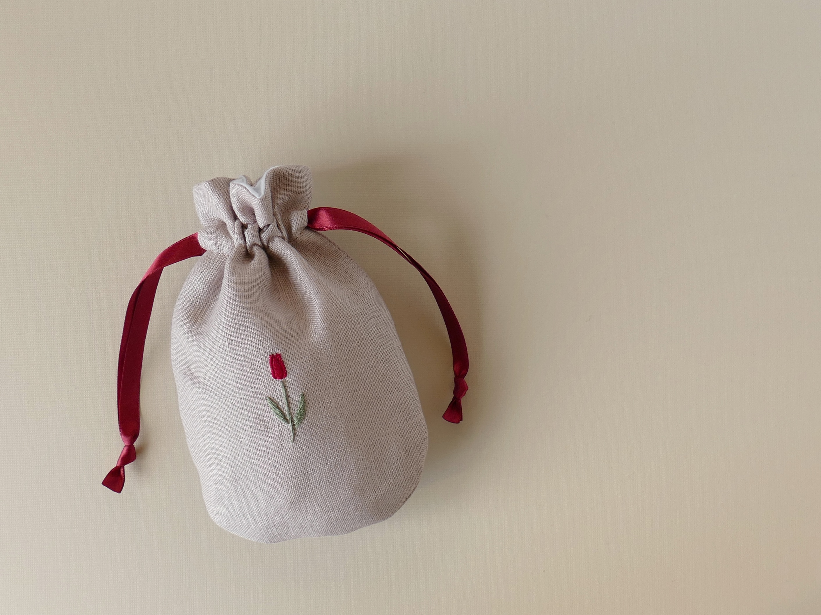 チューリップの刺繍方法と巾着への仕立て方レッスンの紹介画像2