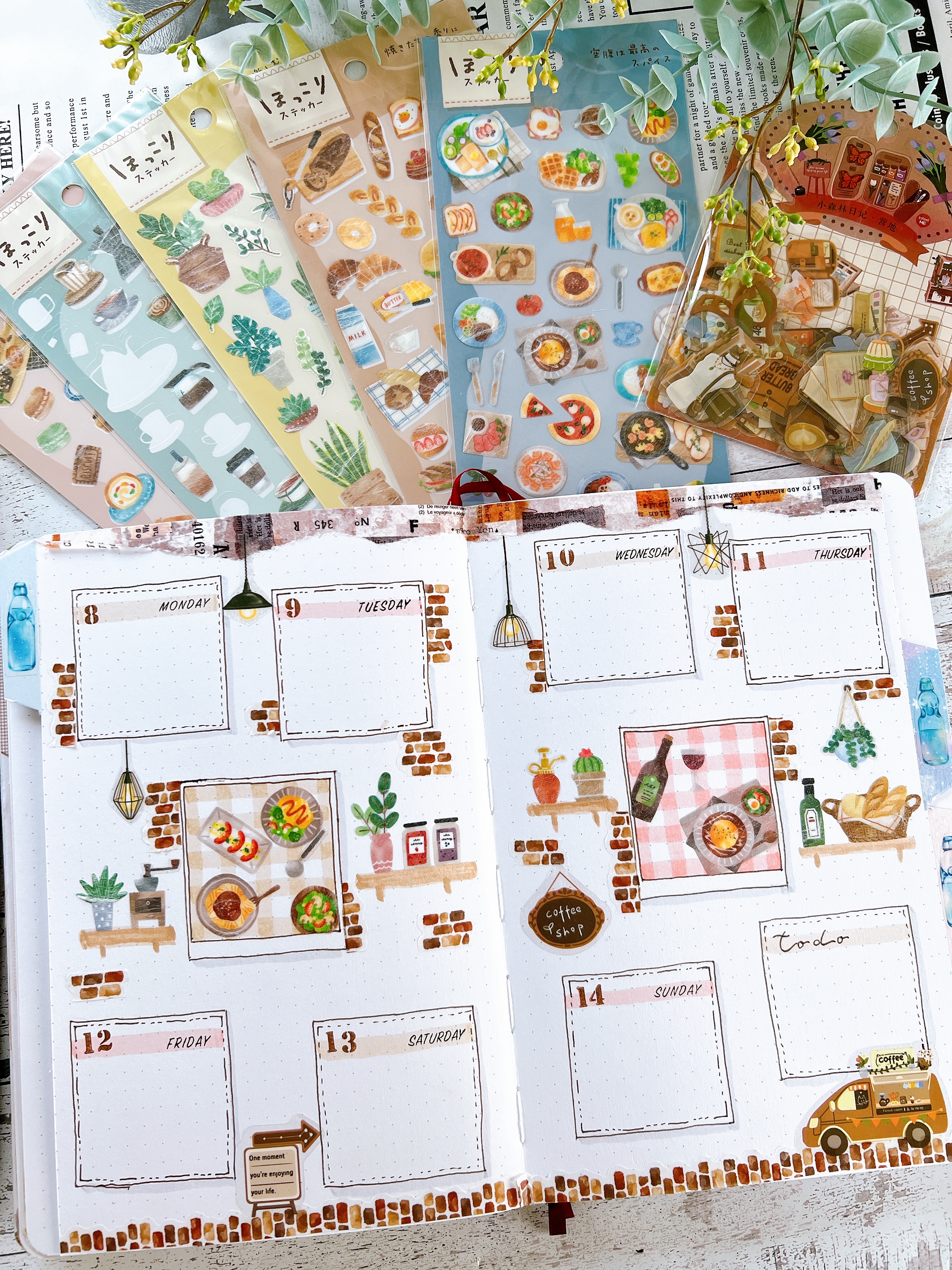 シールを使ってデコレーションレッスン　カフェ風Weeklyページの紹介画像4