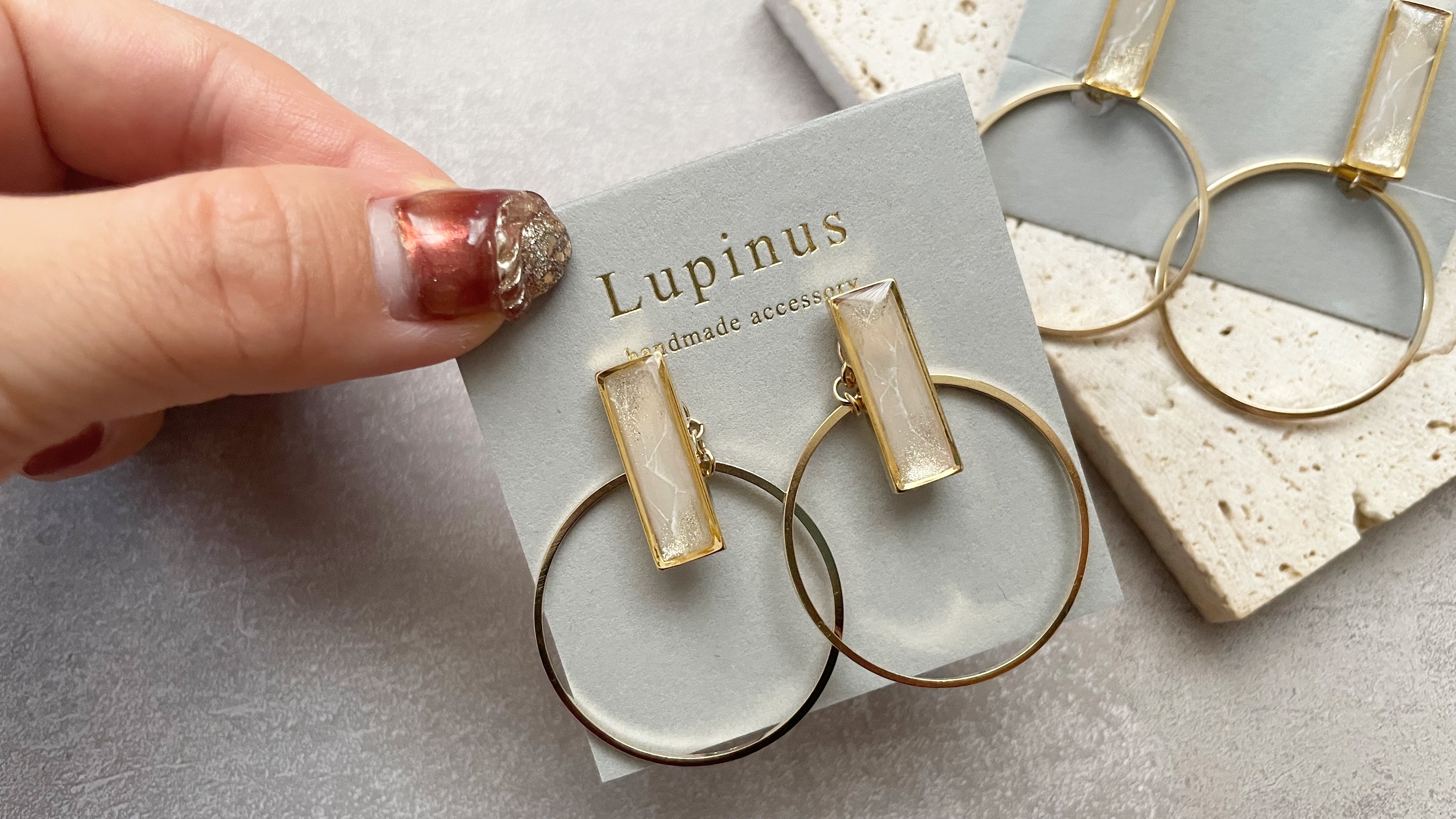 【レジン】極細大理石の描き方の紹介画像1