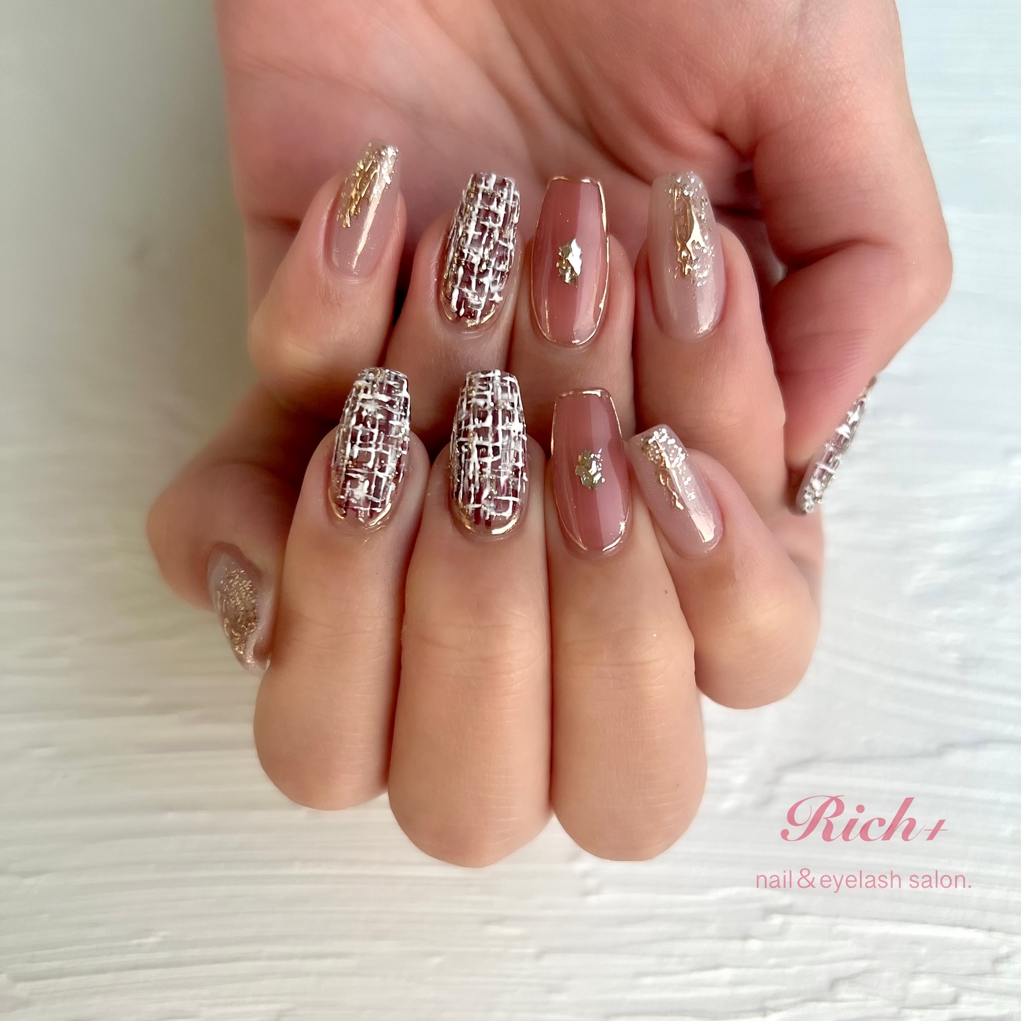 簡単ツイードネイルやり方の紹介画像1