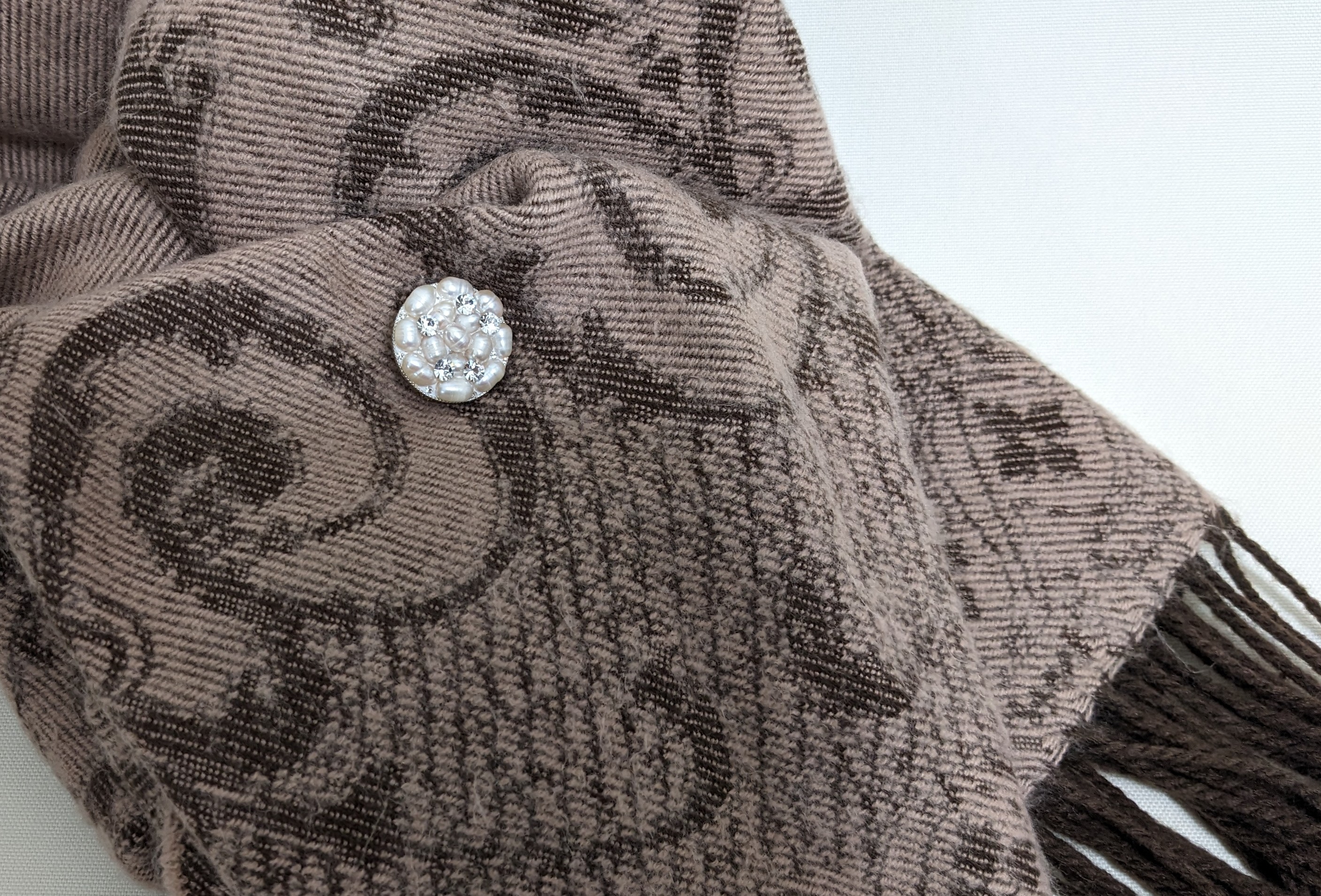 淡水パールのセレモニーブローチの紹介画像2