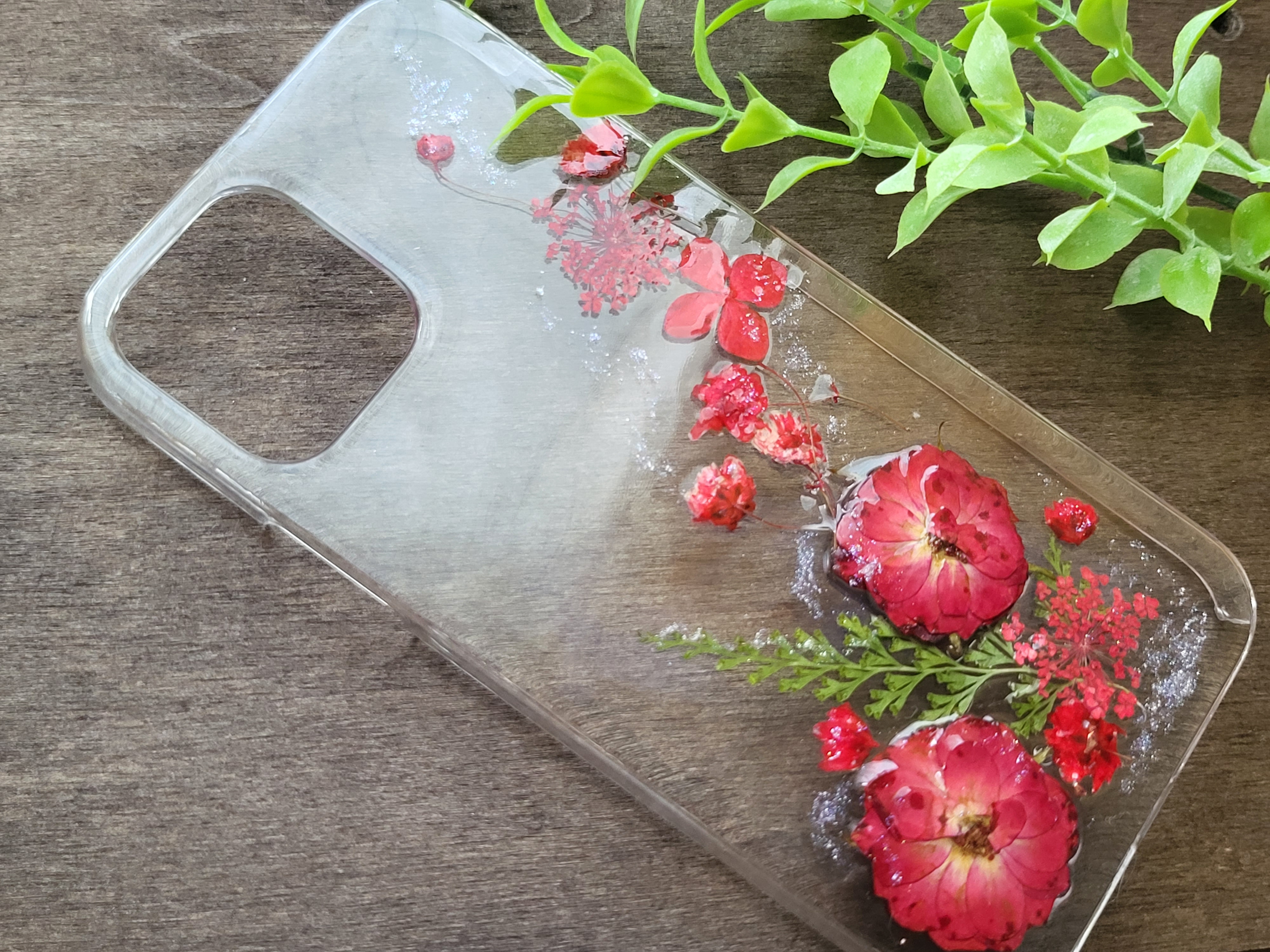 【LEDレジン中級】季節を彩るスマホケースの紹介画像1