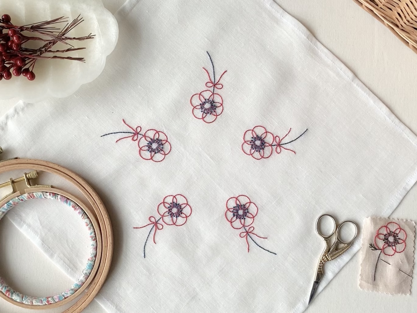 ＊線画刺繍＊アネモネのハンカチの刺繍レッスンの紹介画像4