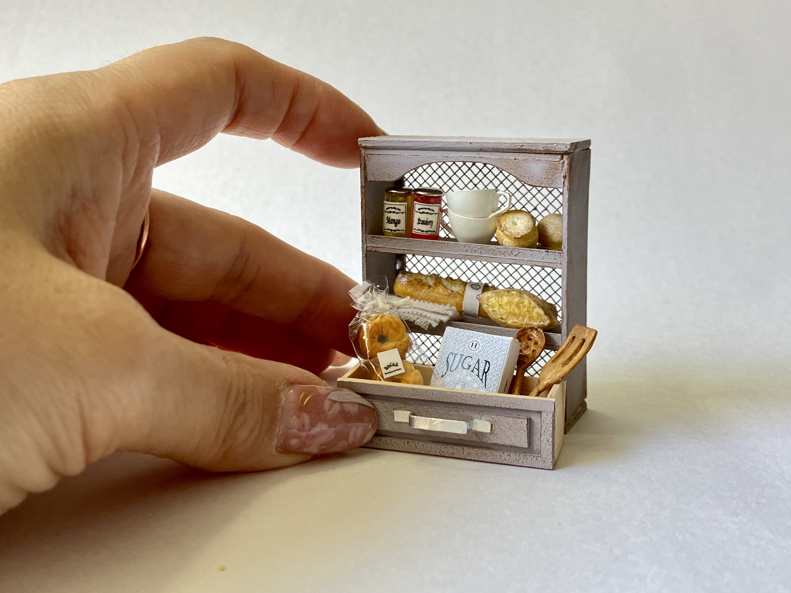 引き出し付きアンティークキャビネット作り講座の紹介画像1