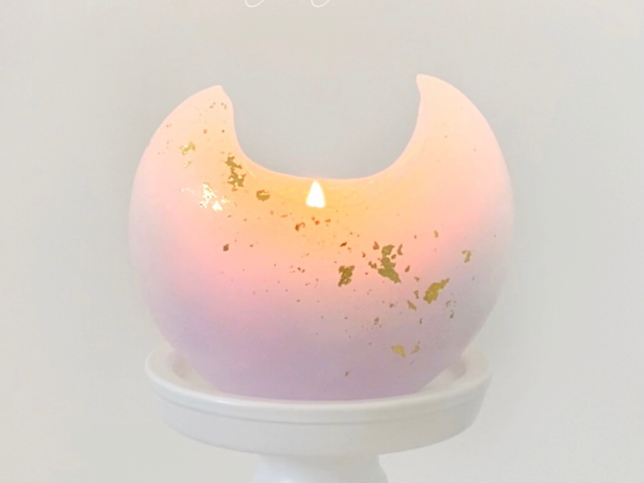 淡く優しい色合いが可愛い 三日月キャンドルの作り方 の紹介画像1