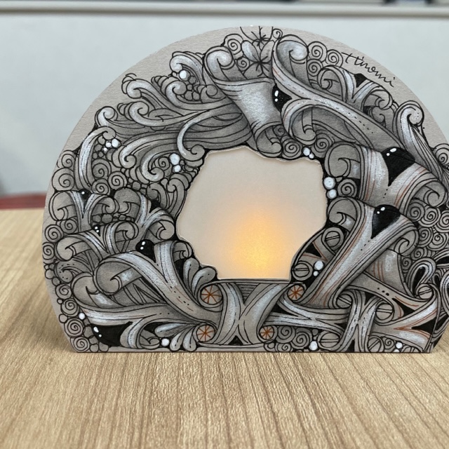 ゼンダングルで描く、癒しのランプシェードの作り方の紹介画像3