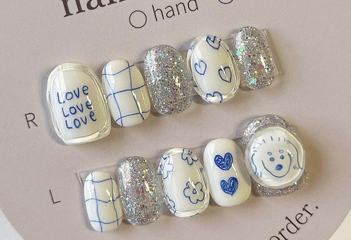 手順が大事な落書きネイルの作り方の紹介画像2