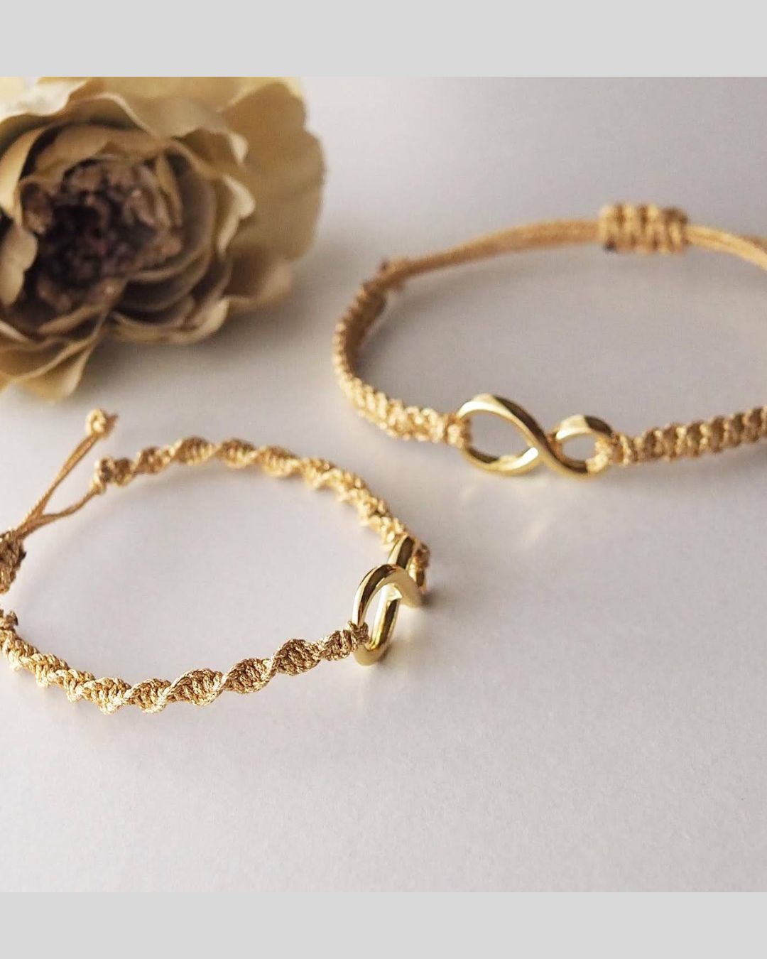 大人シンプルな「マクラメブレスレット」作りの紹介画像1