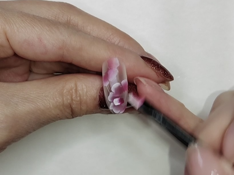 繊細なグラデーションアートの作り方の紹介画像2