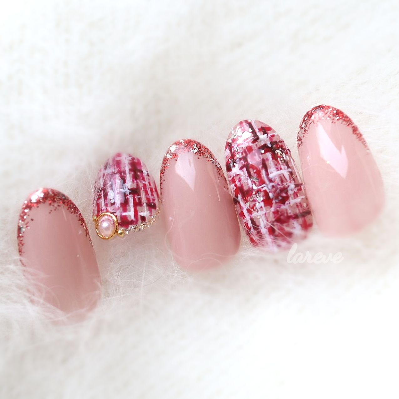 凸凹の質感を残してコーティングする！基本のツイード柄アートの紹介画像3