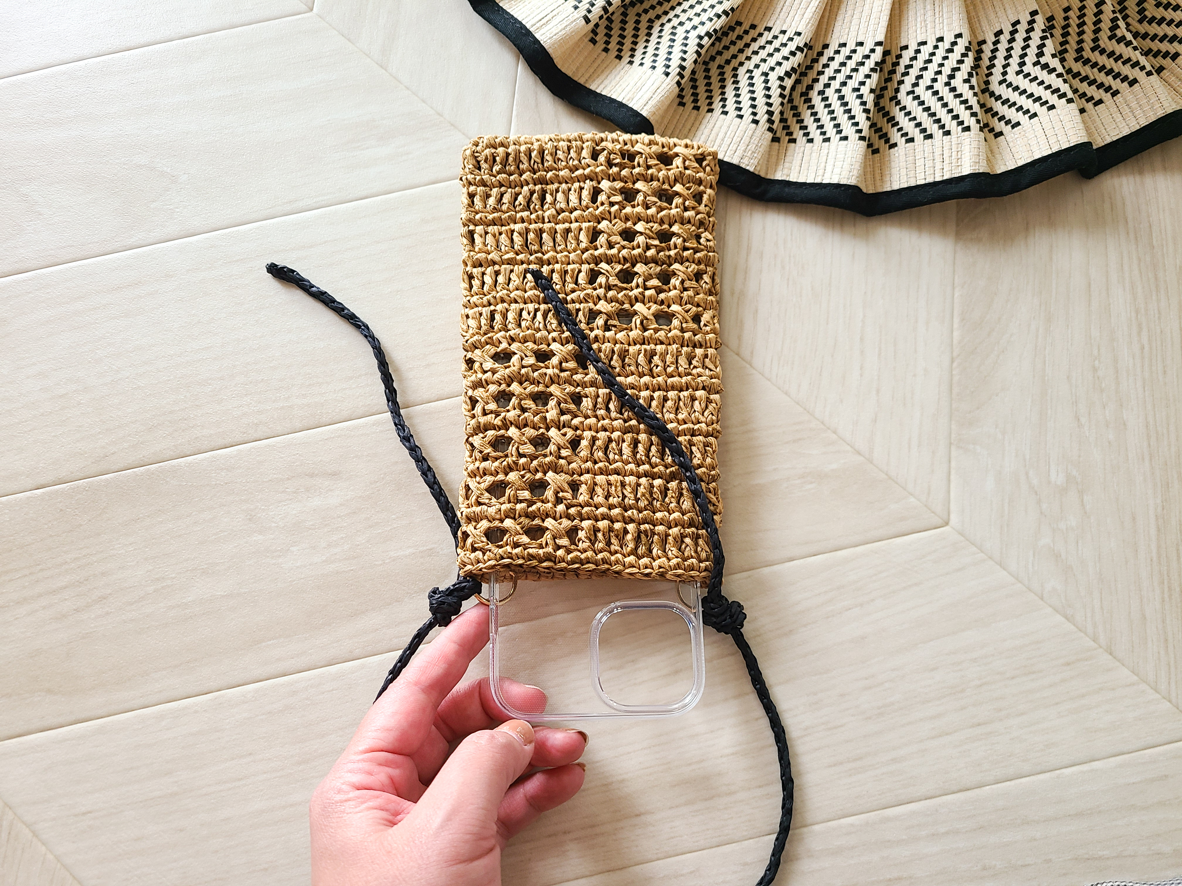 【編み図付き】ラタン風透かし模様 │ スマホポーチの編み方の紹介画像2