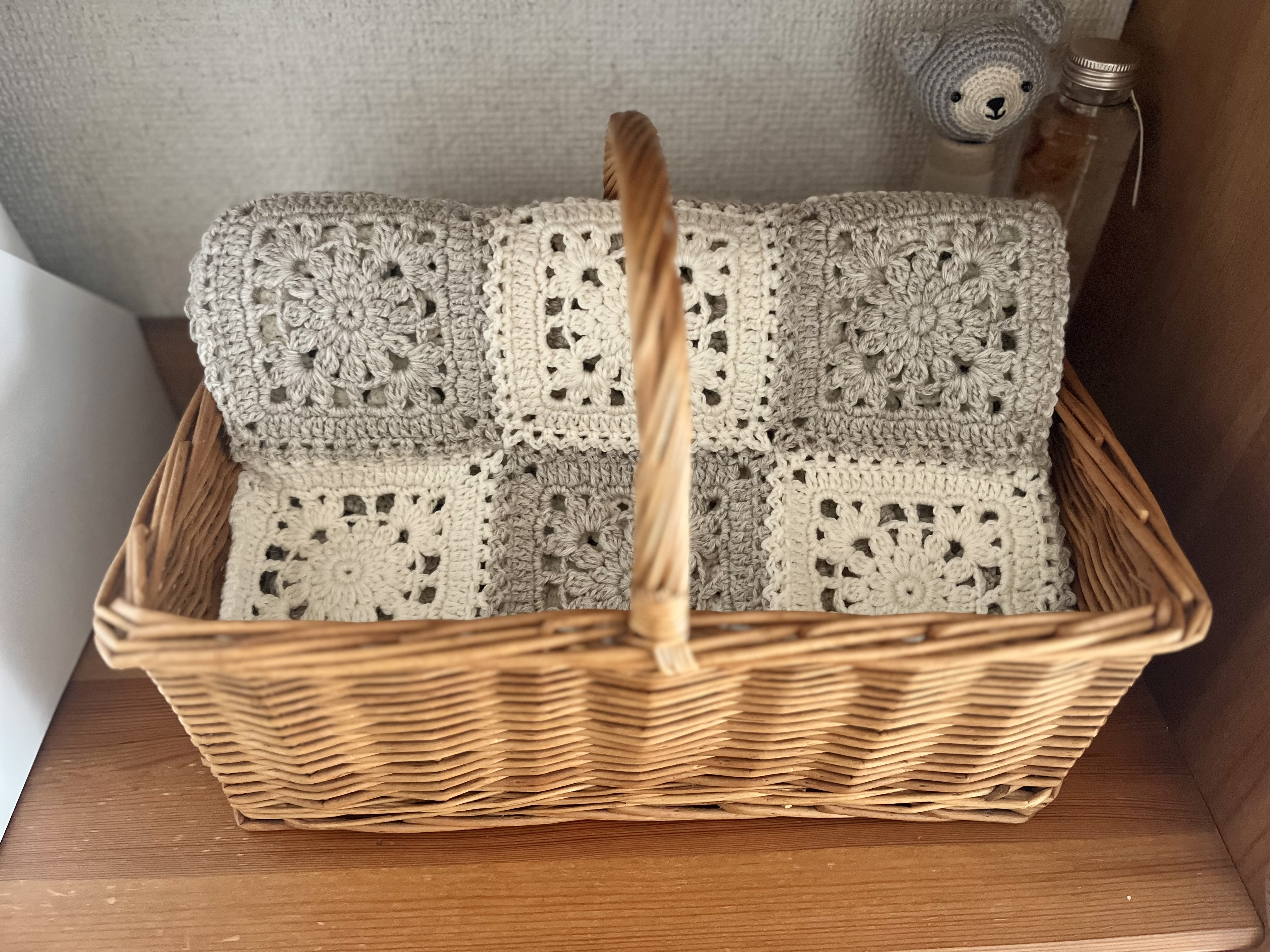 モチーフ繋ぎのナチュラルブランケットの作り方【PDF編み図付】の紹介画像1