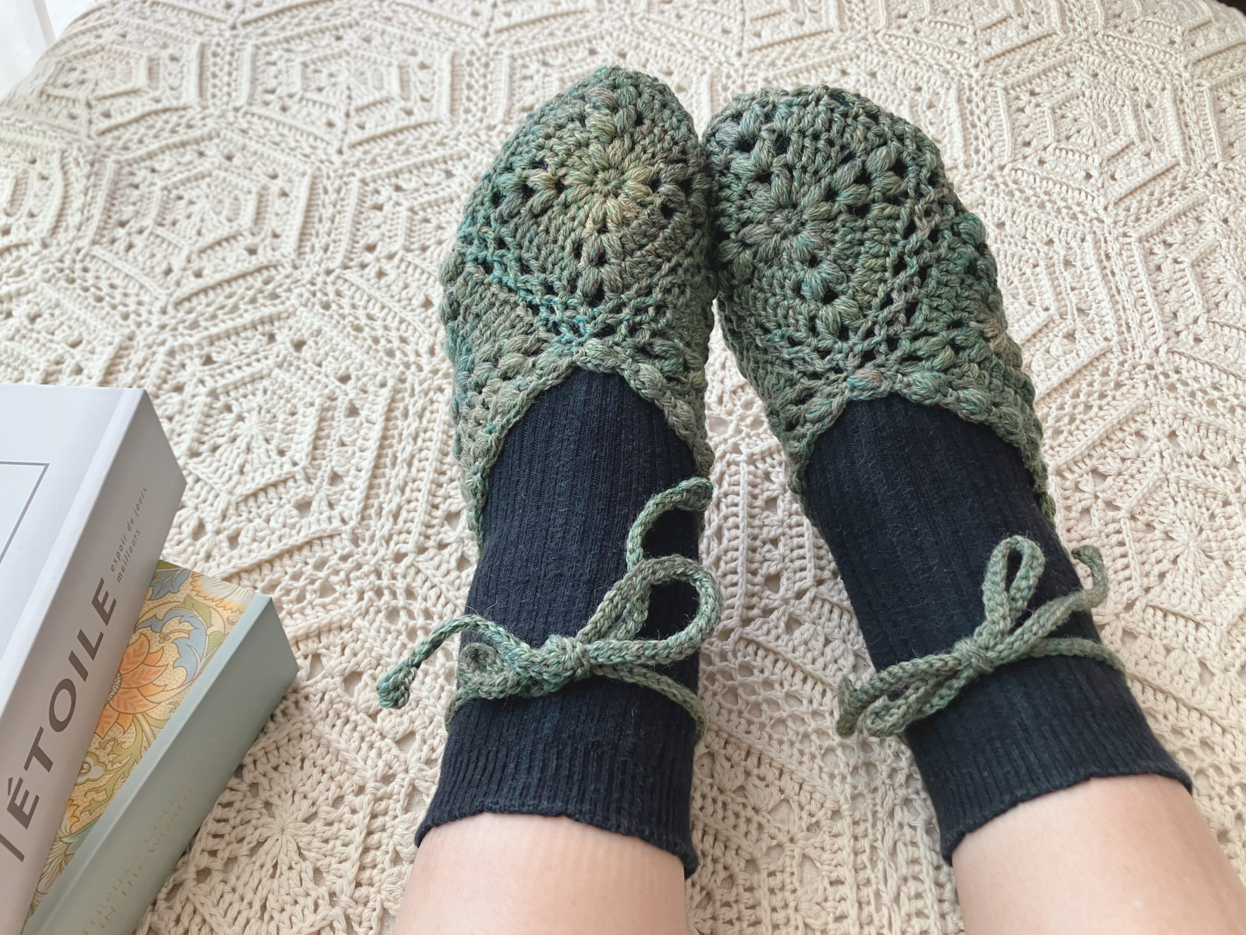 【PDF編み図付き】玉編みモチーフ繋ぎのルームシューズの作り方の紹介画像3