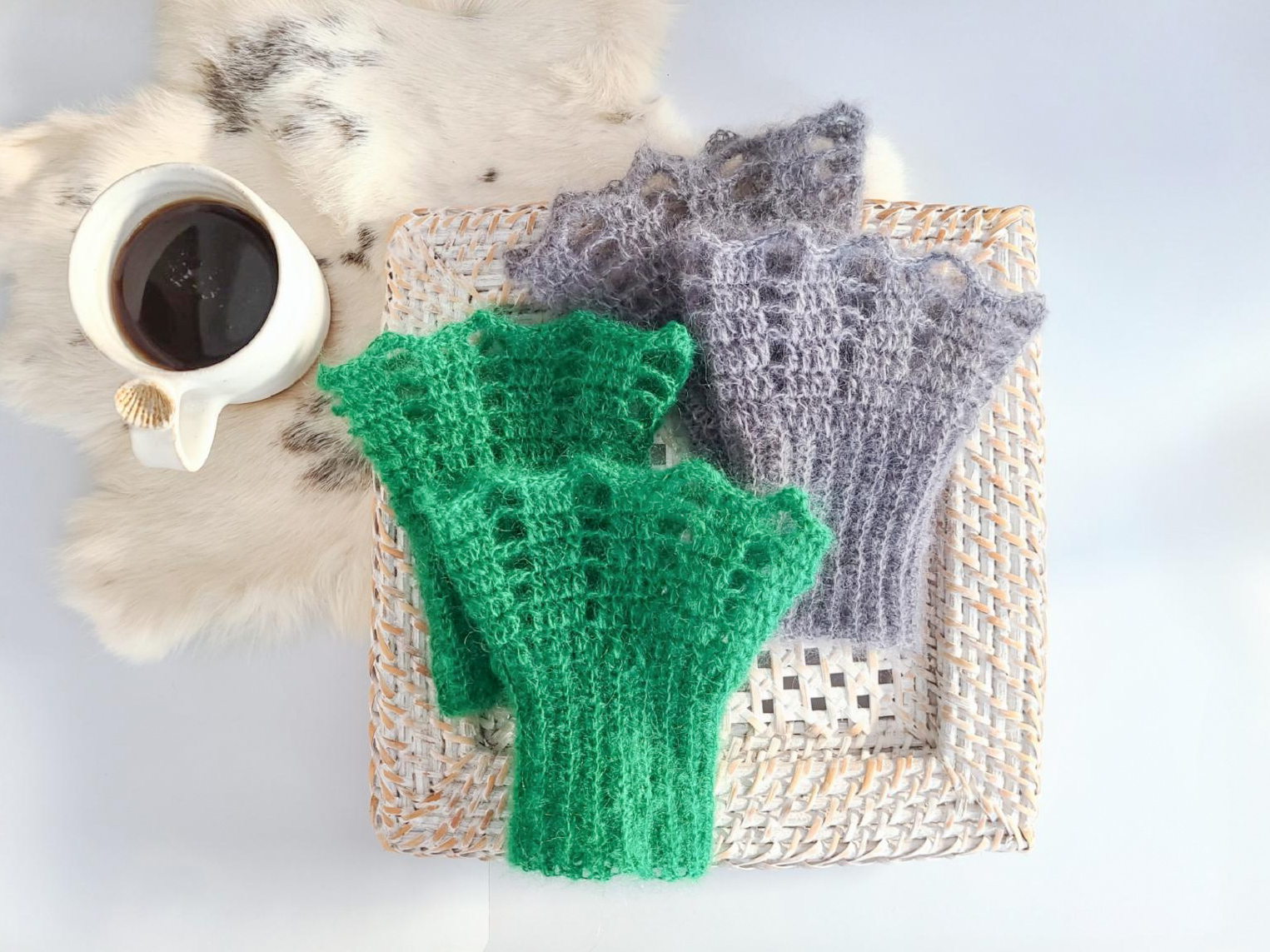 かぎ針・つけそでの編み方│リストウォーマーにもなるの紹介画像1