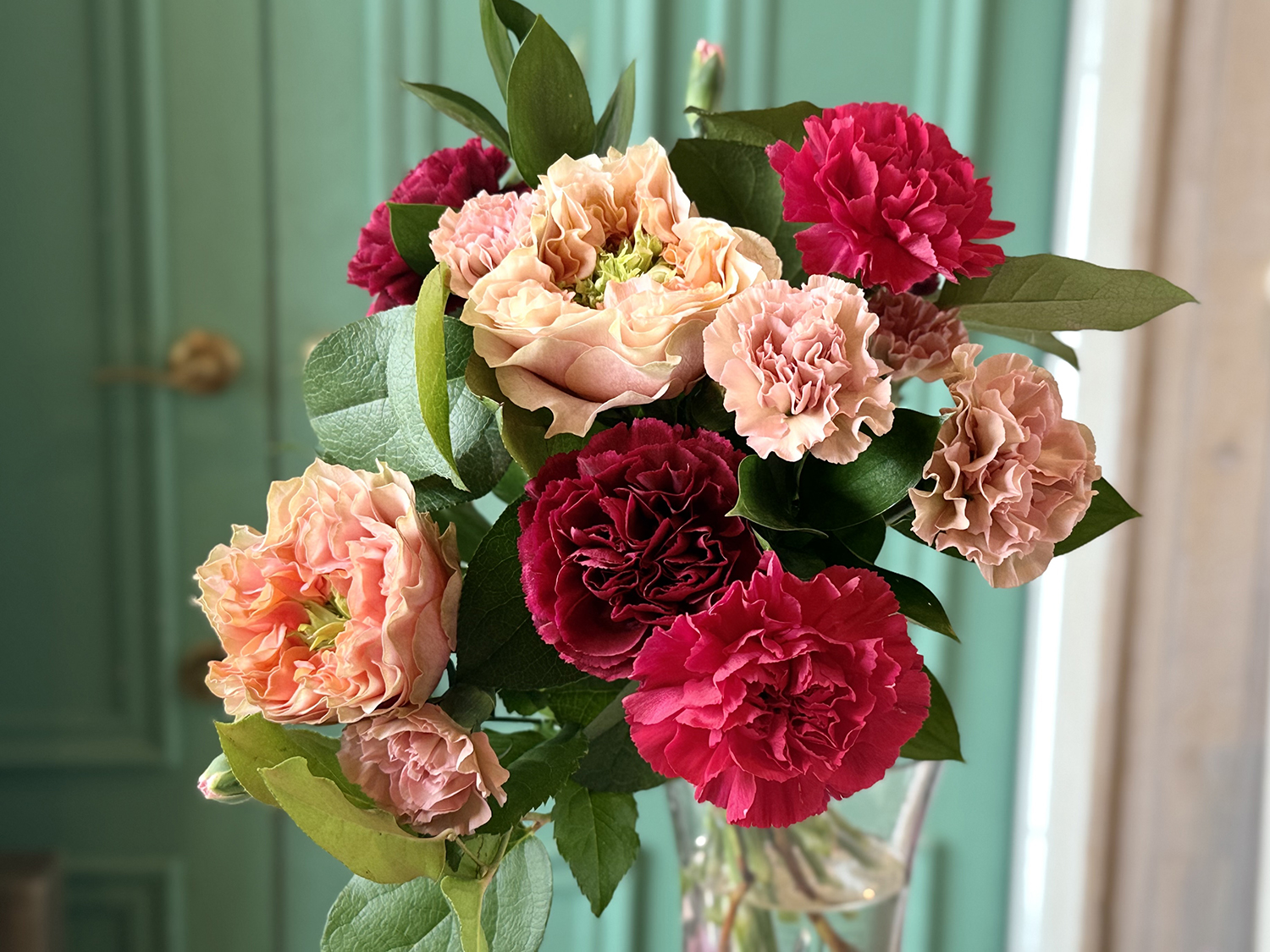 母の日! 初めてでも安心 カーネーションのスパイラルブーケ の紹介画像2