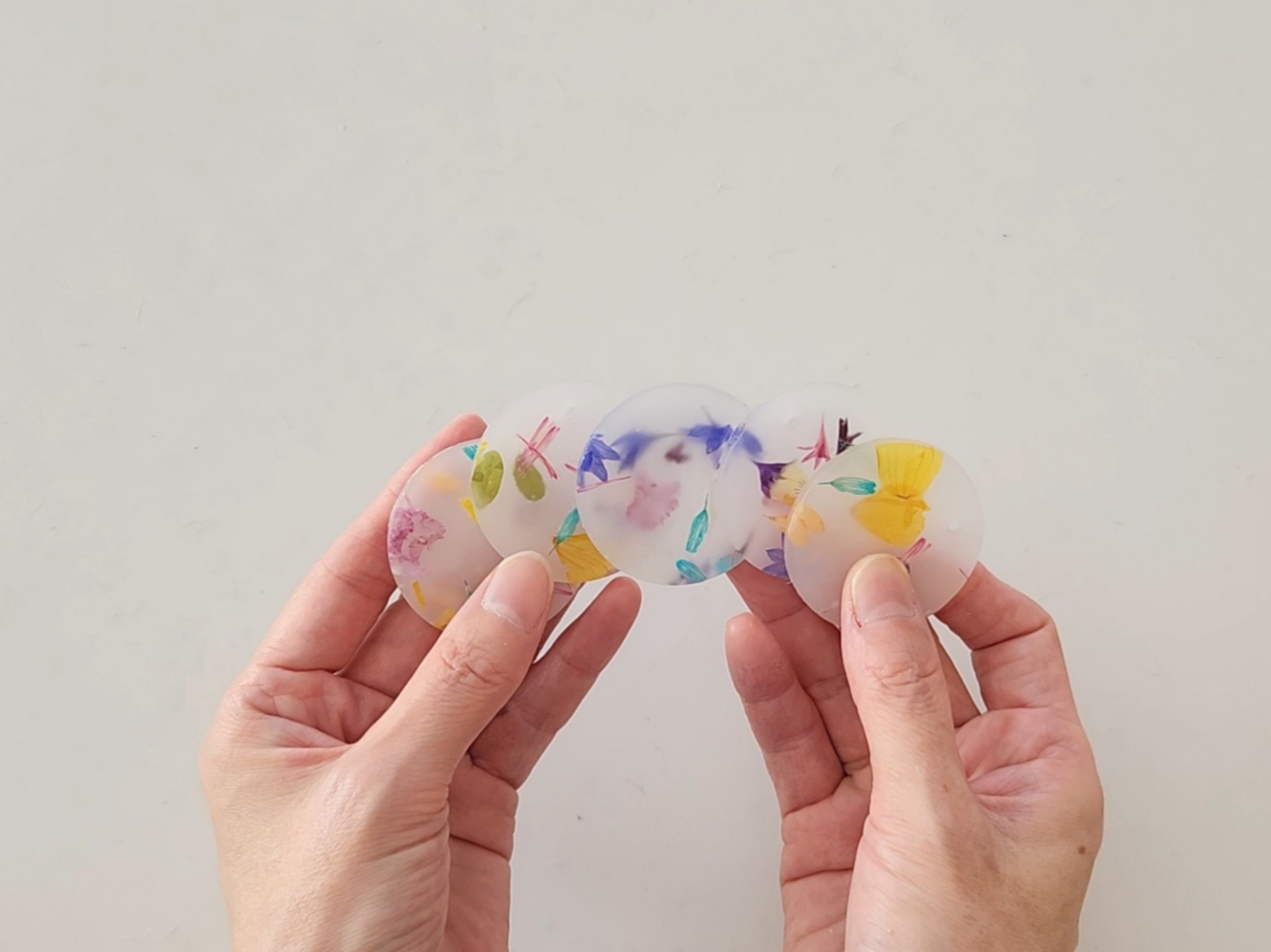 ワックスチャームガーランドの作り方の紹介画像1