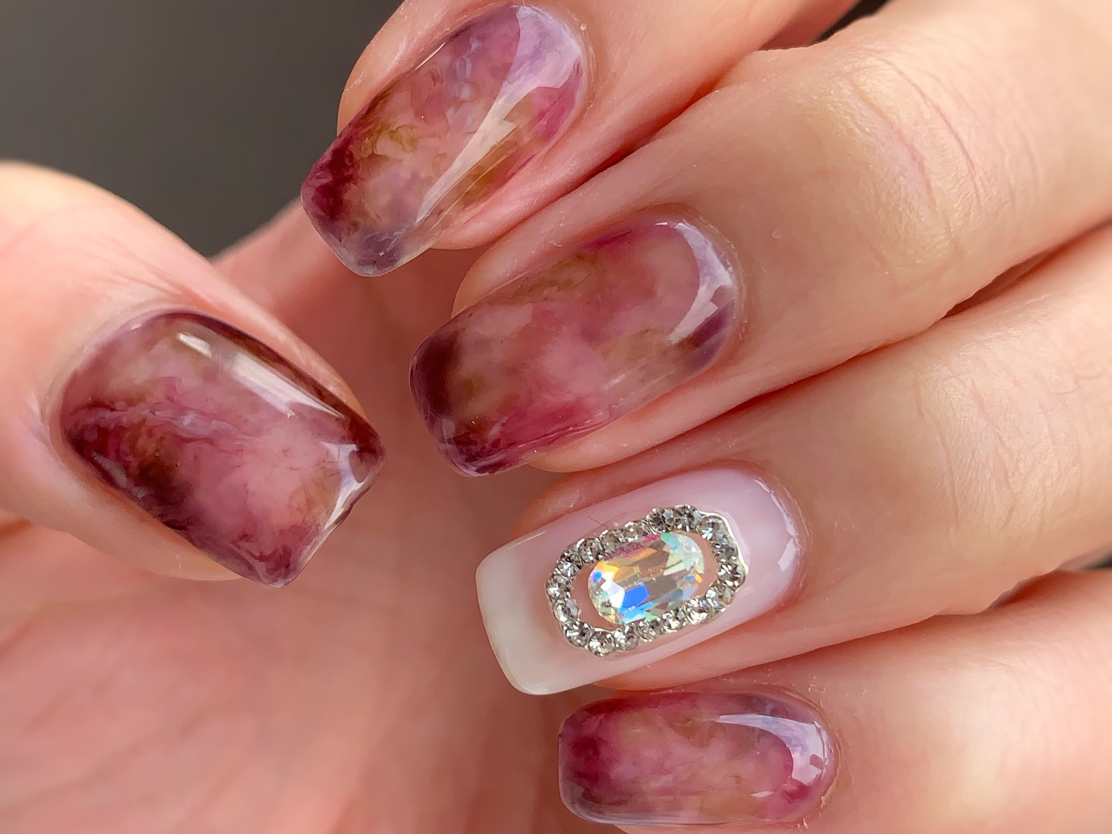 テクニック不要！アンティークべっ甲ネイル作り方の紹介画像1