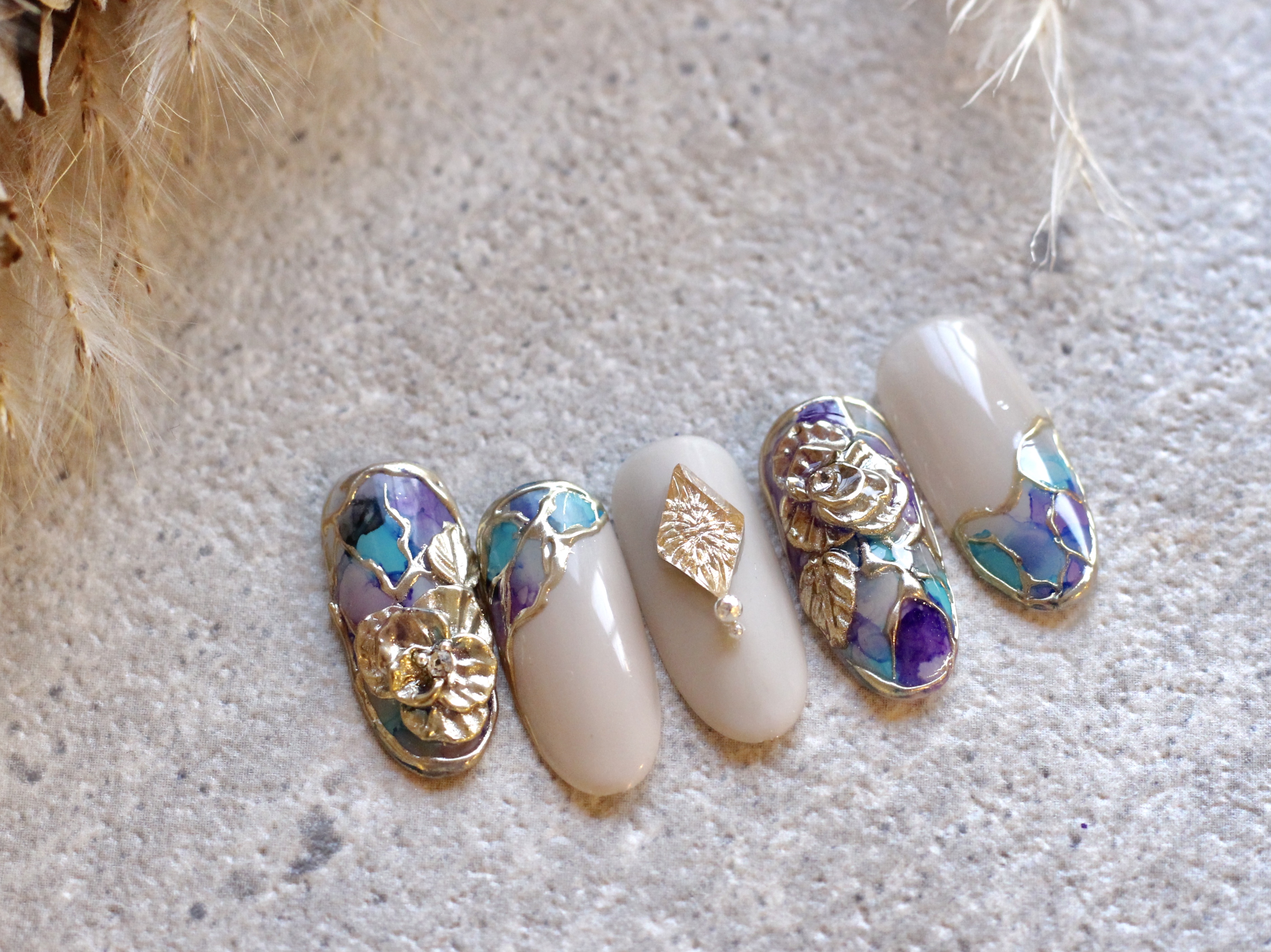 デコラティブアンティークフラワーの紹介画像1