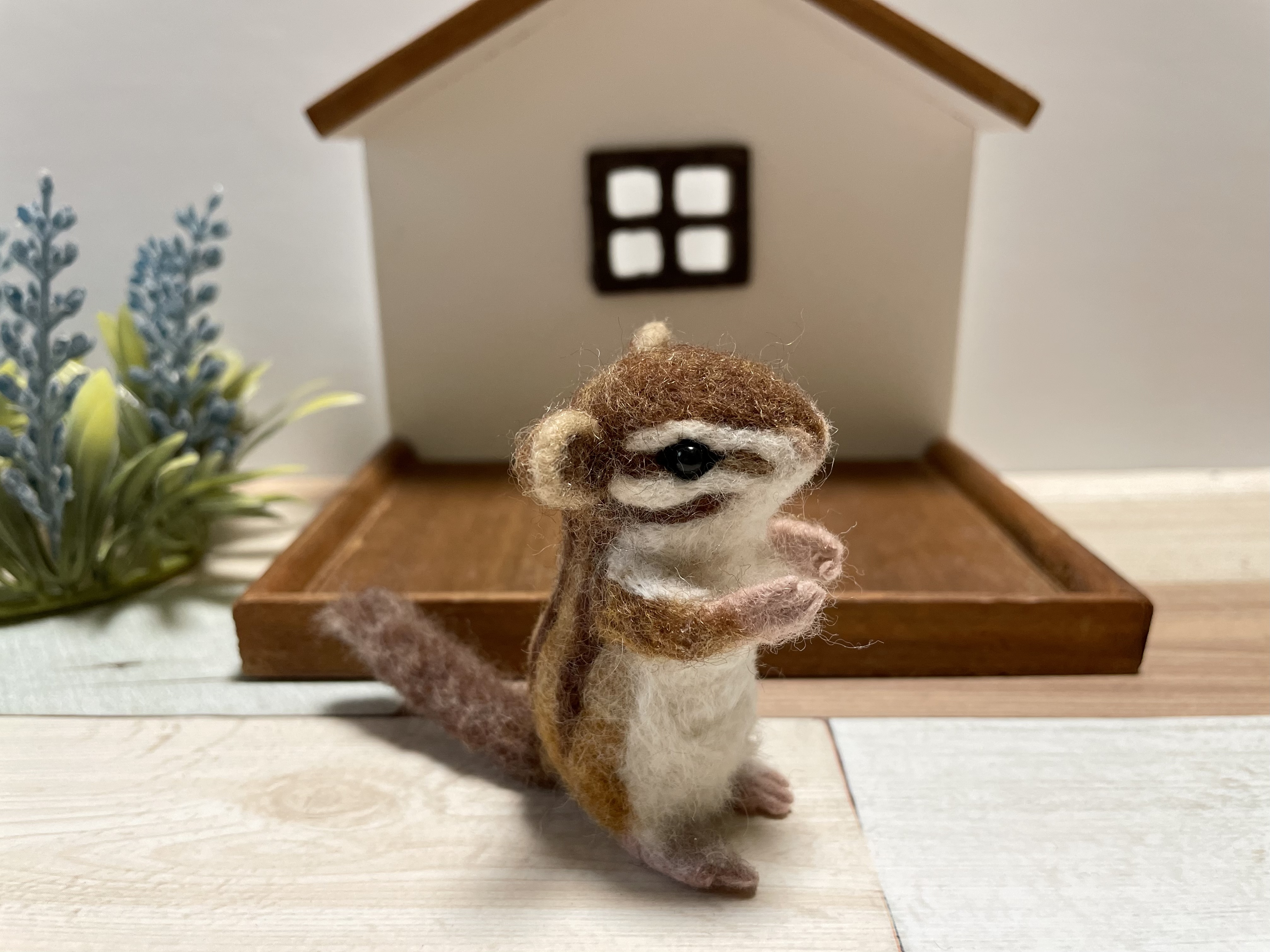 羊毛フェルトリスの作り方【ステップ①】の紹介画像1