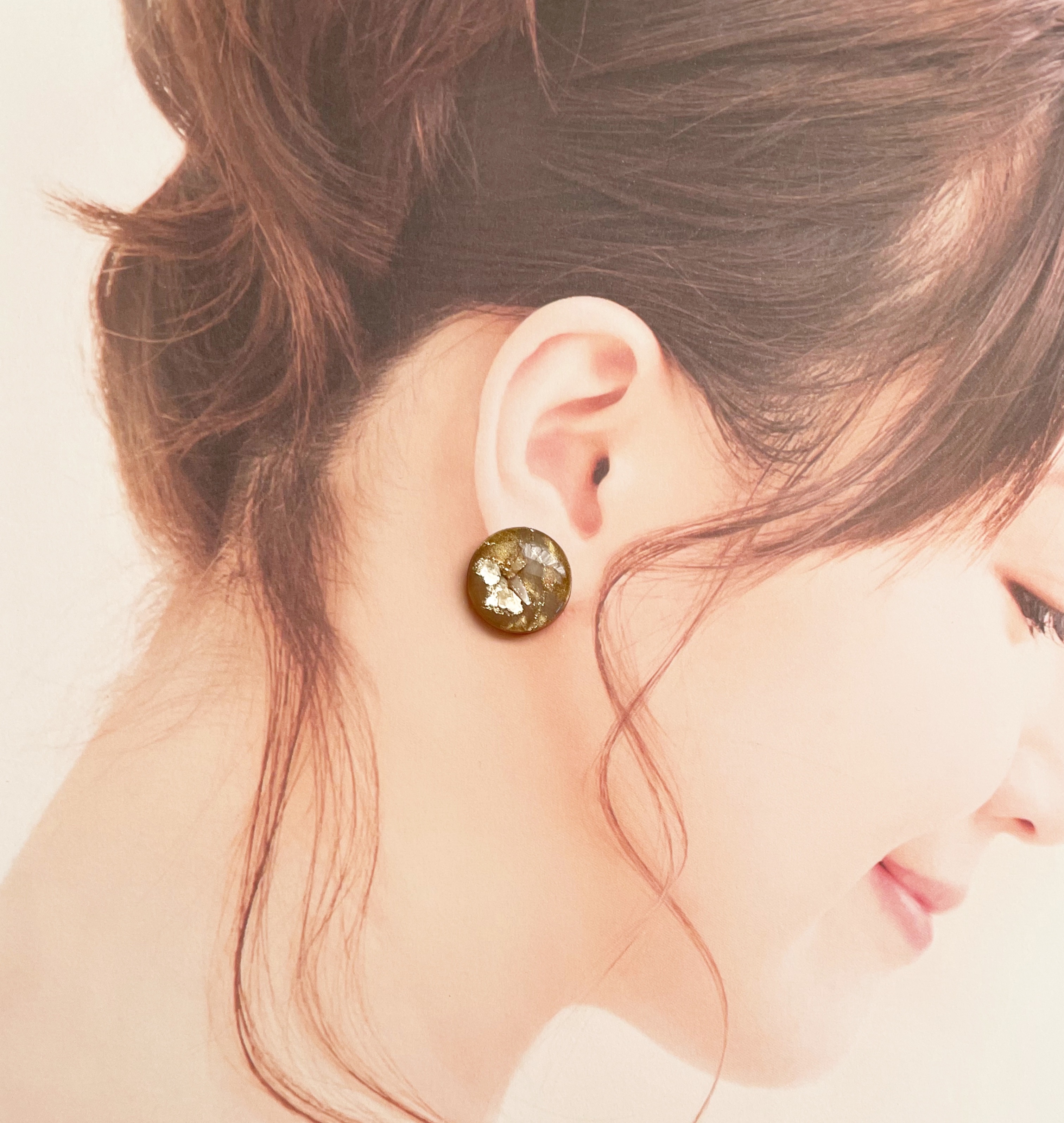 【レジンaccessory】 誰でも簡単ミラーパウダーで作る〜隠しミラーニュアンス〜の紹介画像2