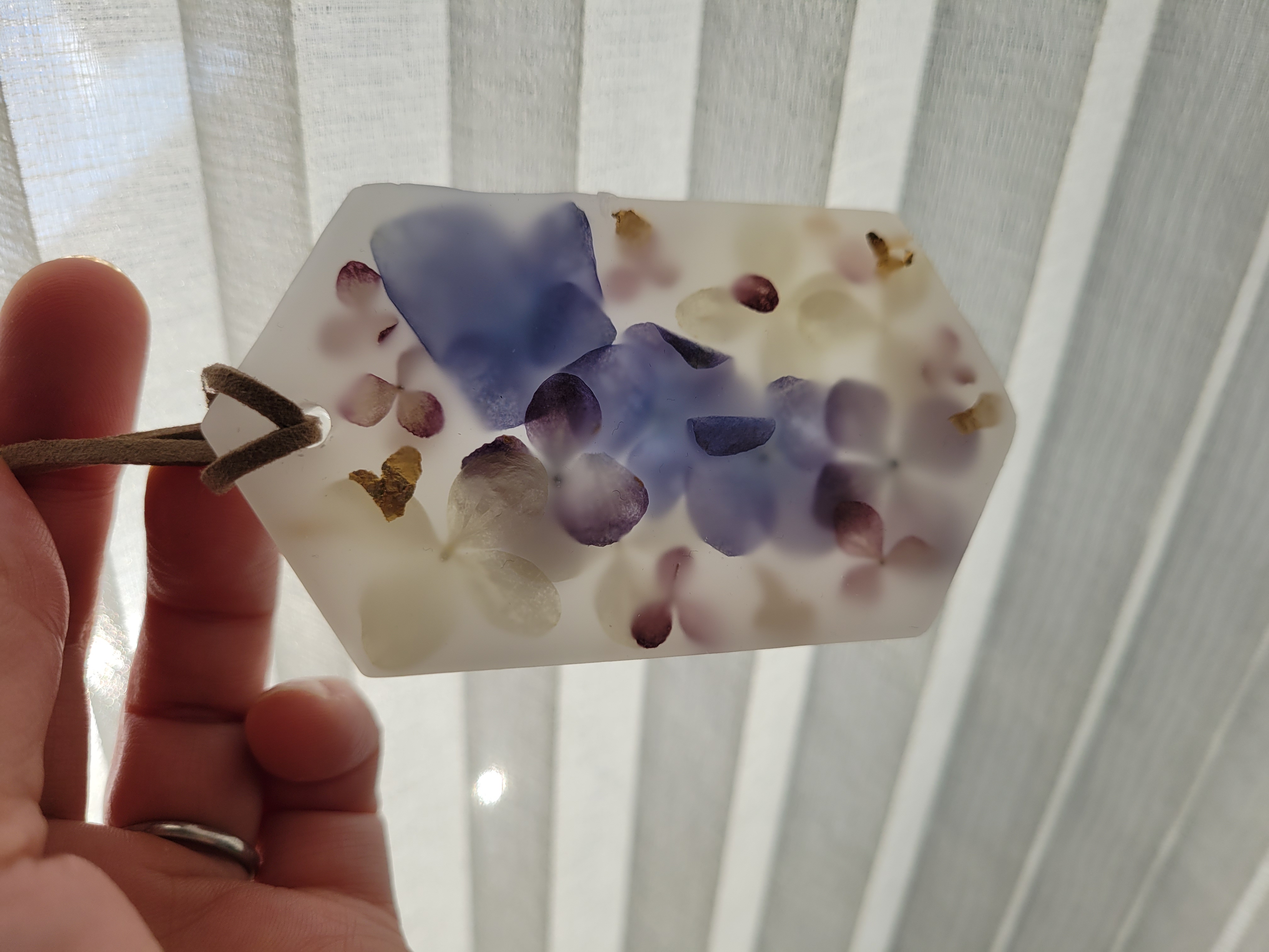  透明感のある紫陽花のアロマワックスサシェの紹介画像1