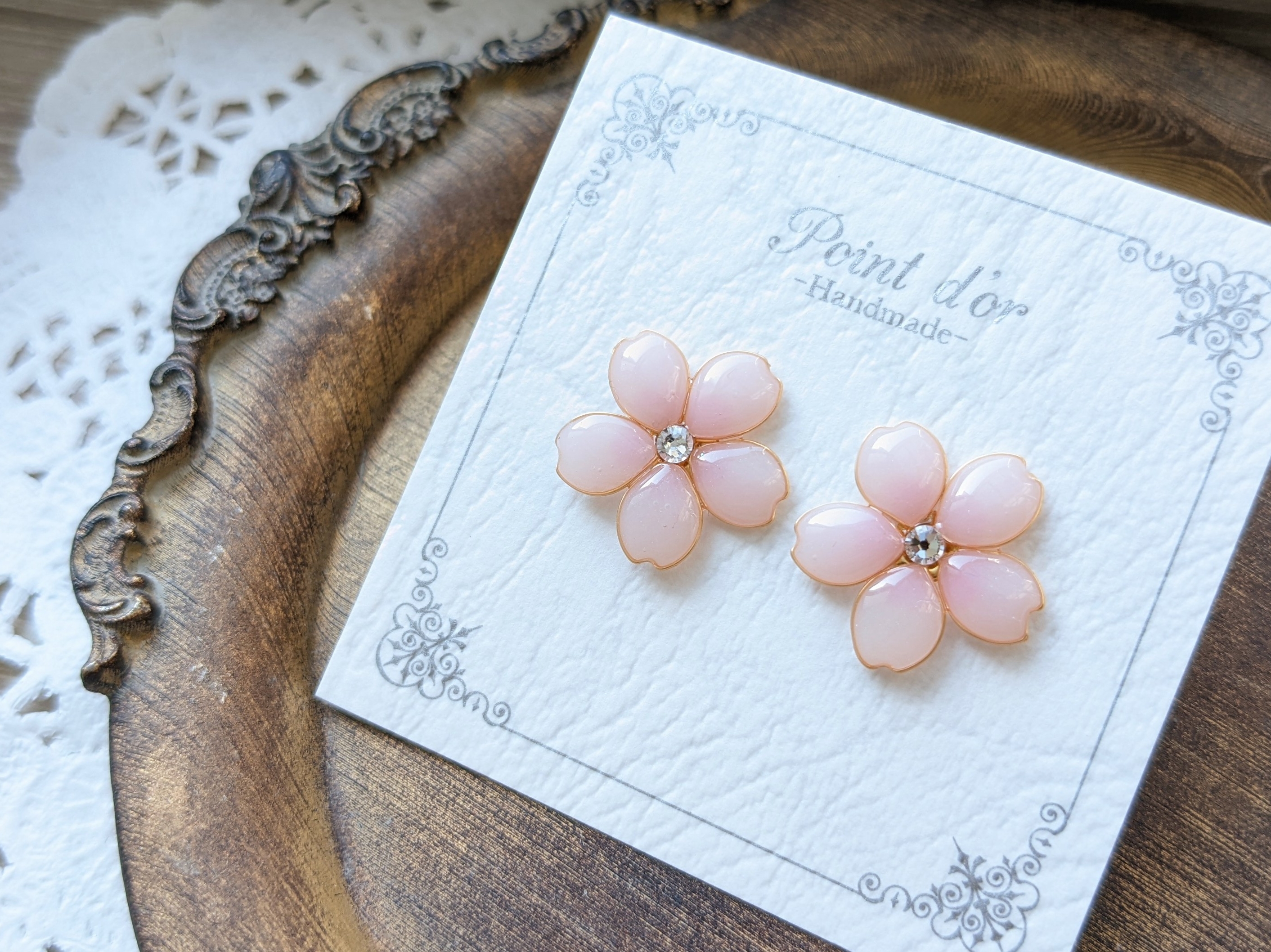 ワイヤーで作る桜飾りの紹介画像1