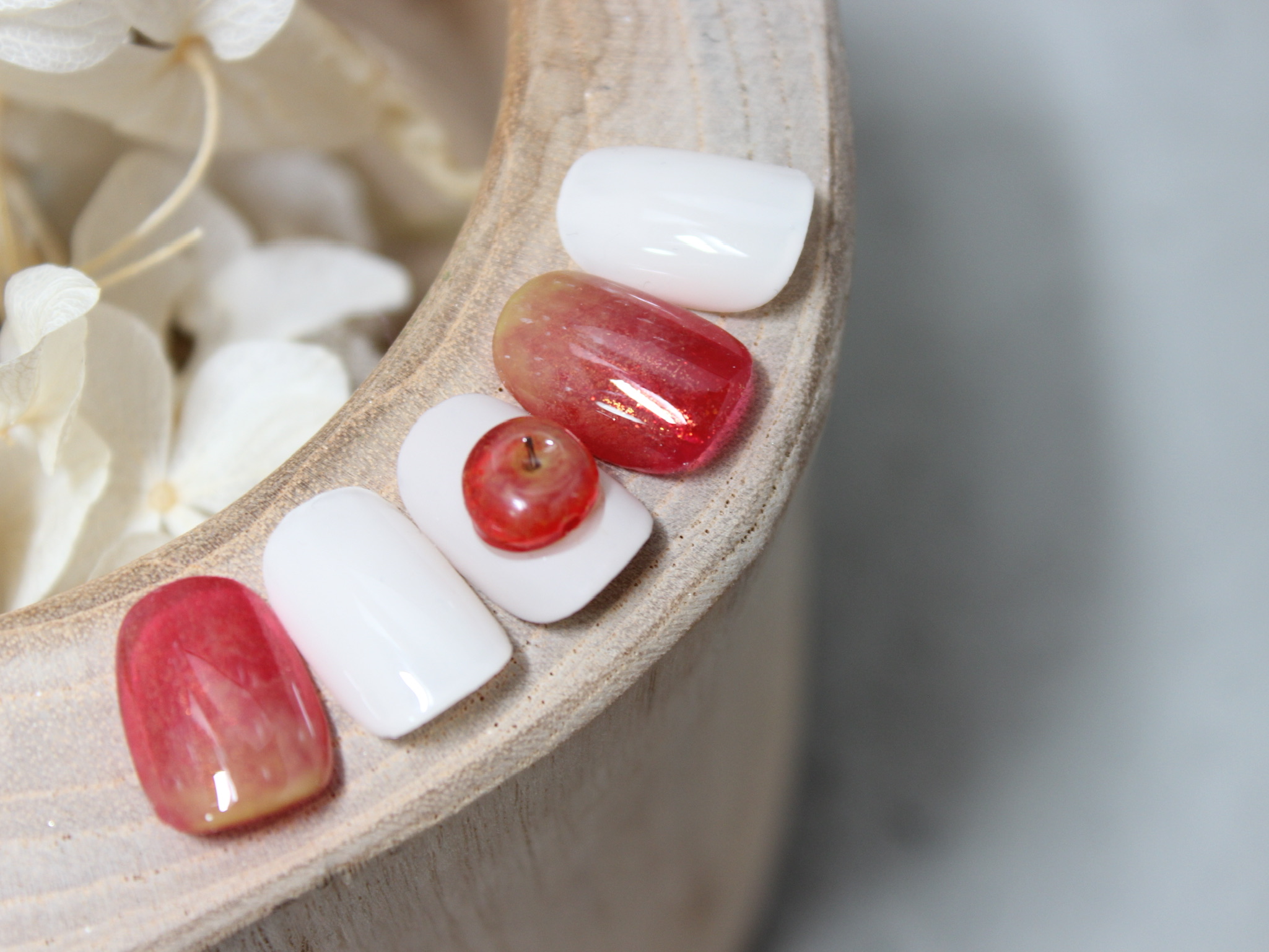 りんごのあたまネイルの作り方の紹介画像2