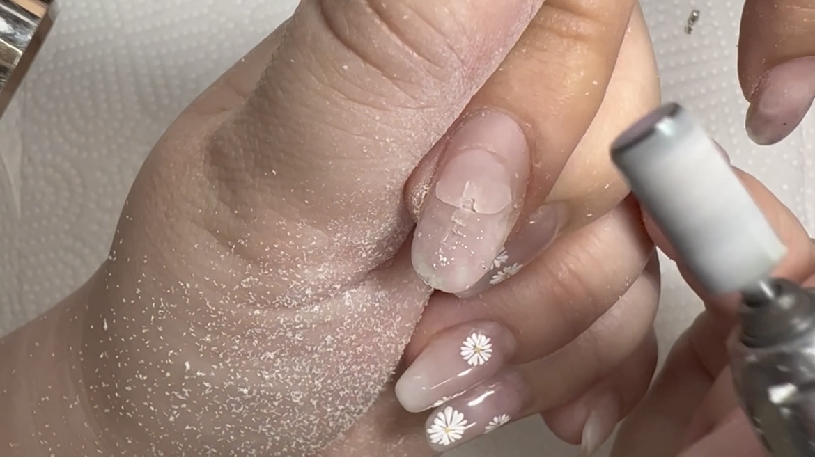 時短オフ！自爪への負担を軽減した時短アセトンオフのやり方の紹介画像1