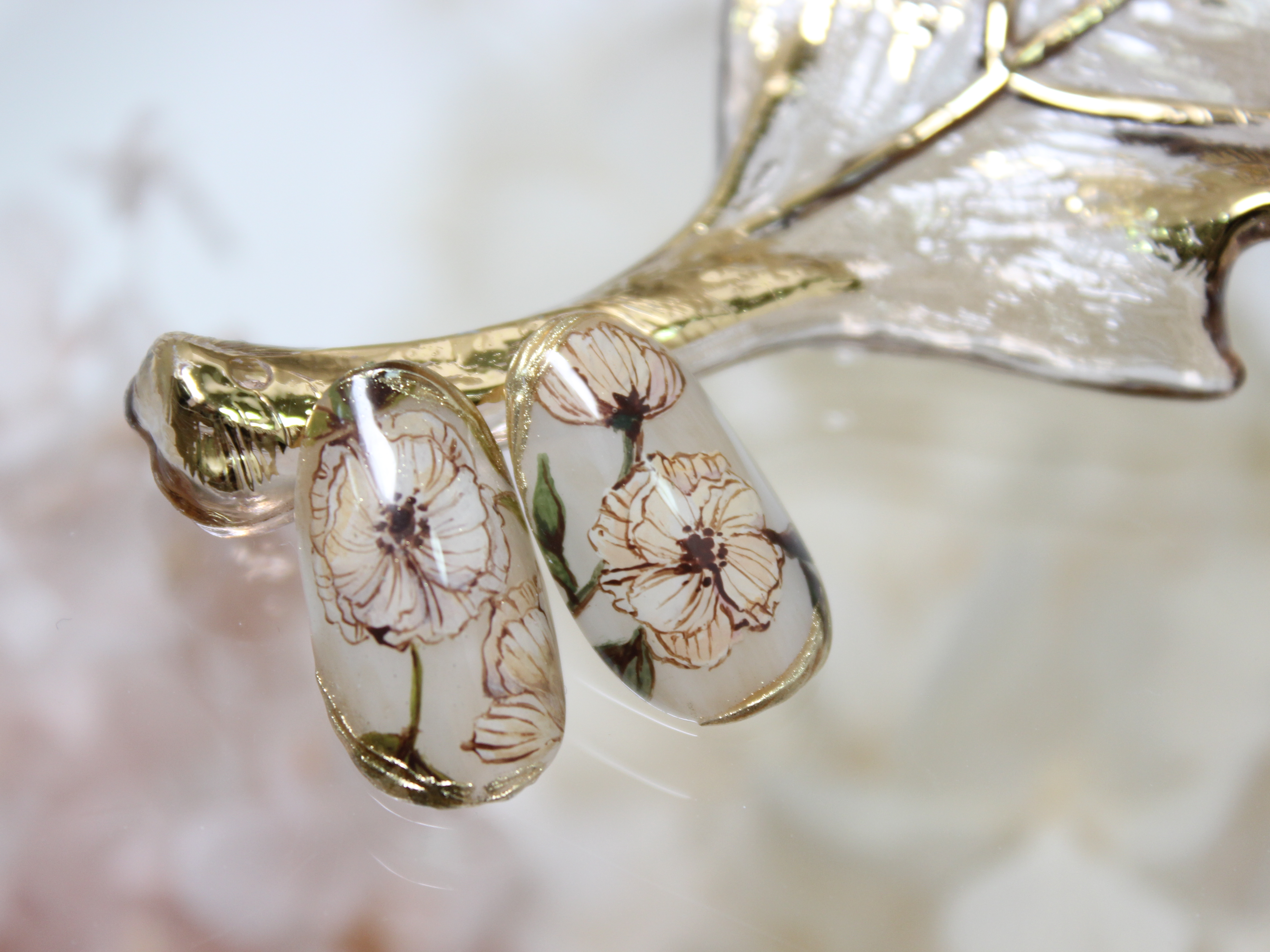 アクリル絵の具で描く絵画風アンティークフラワーの作り方の紹介画像1