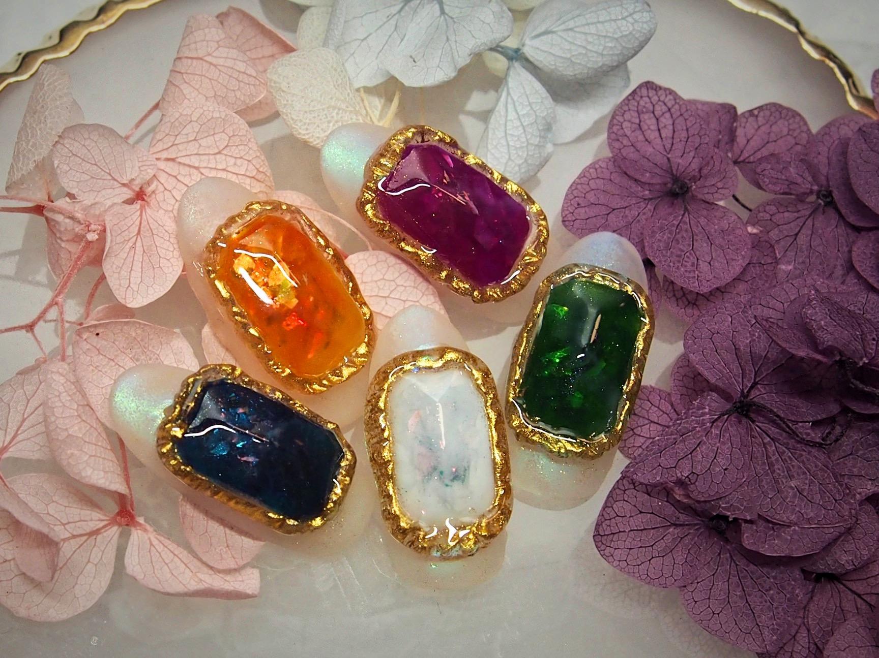 時短‼️存在感抜群の天然石風ネイルパーツの作り方💎.*の紹介画像2