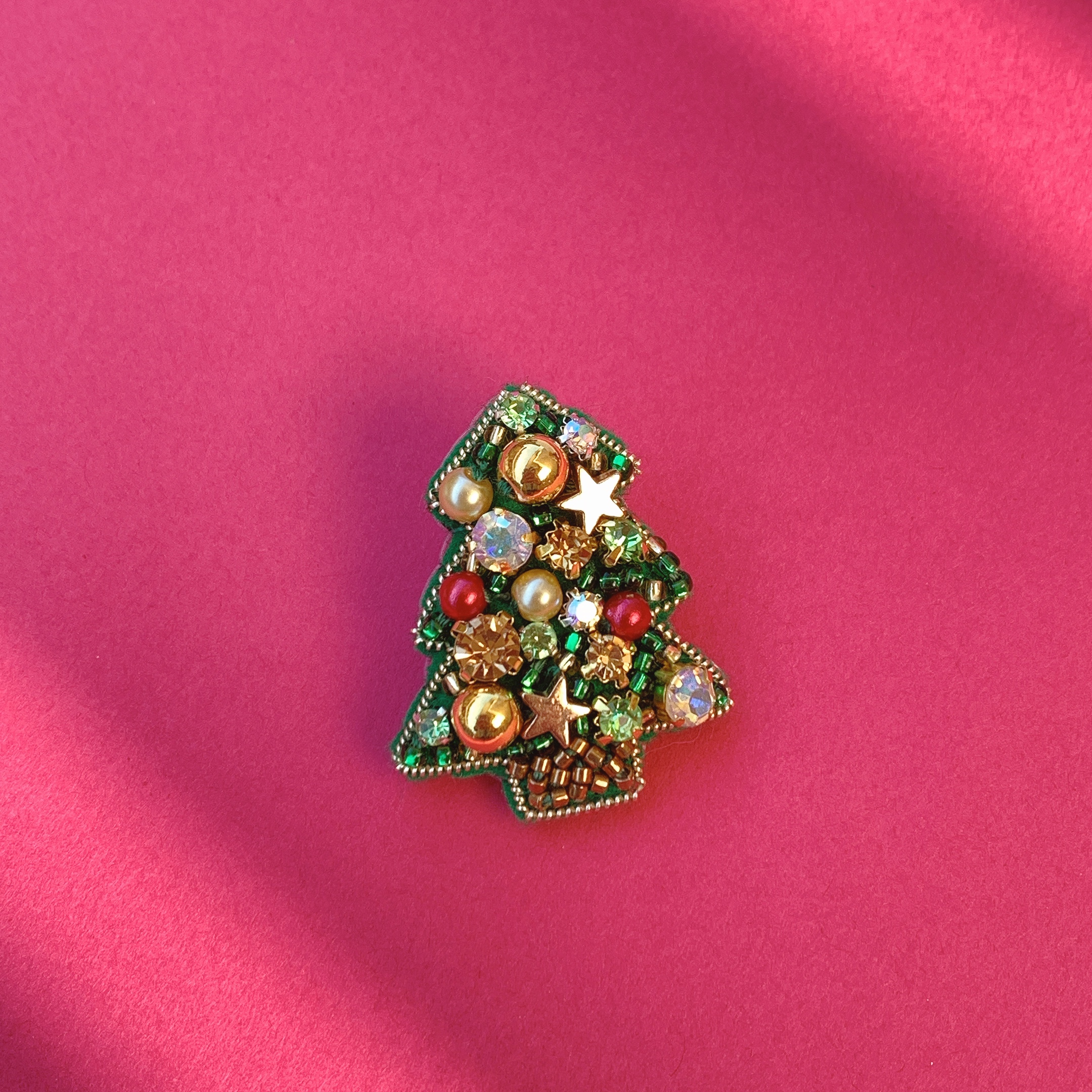 ビーズ刺繍のクリスマスツリーの作り方の紹介画像1