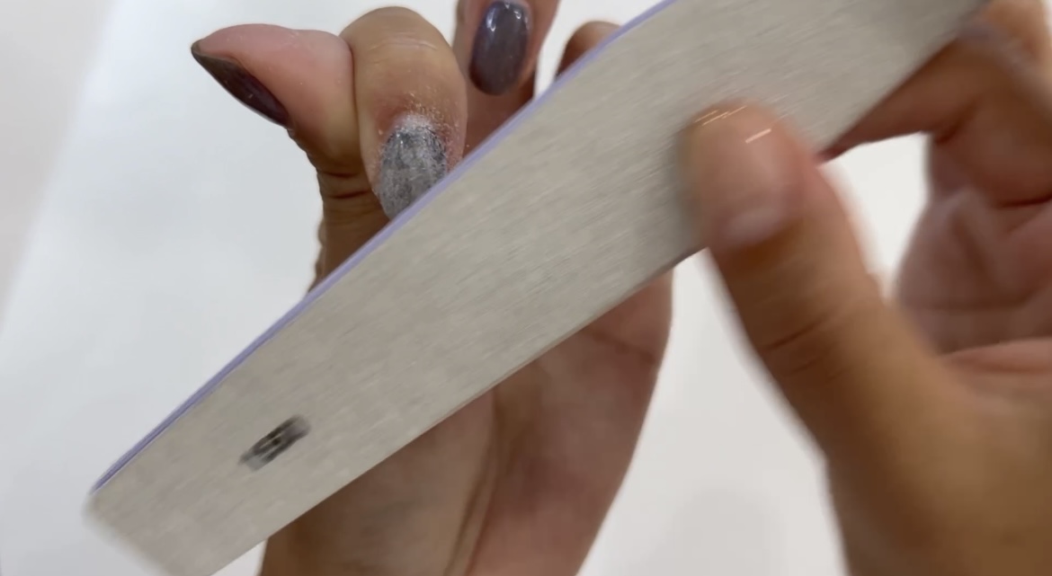 ネイル初心者向け　もう失敗しない　ジェルをオフする方法の紹介画像1