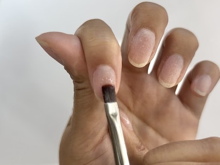 ネイル初心者向け　失敗しないジェルを塗る方法の紹介画像2